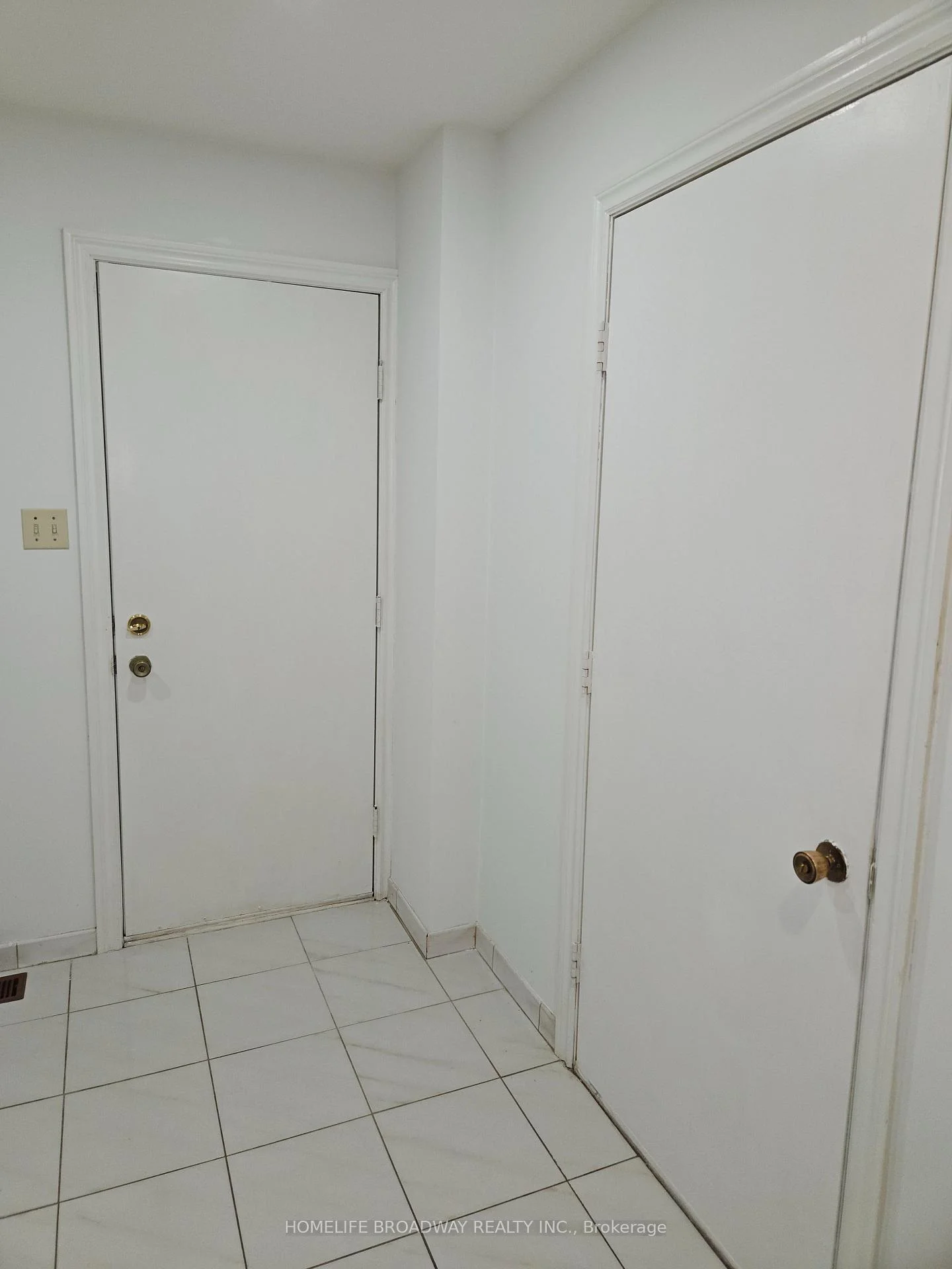 Photo 35 of 11 Perdue Court, Markham, Milliken Mills East — HOMEH