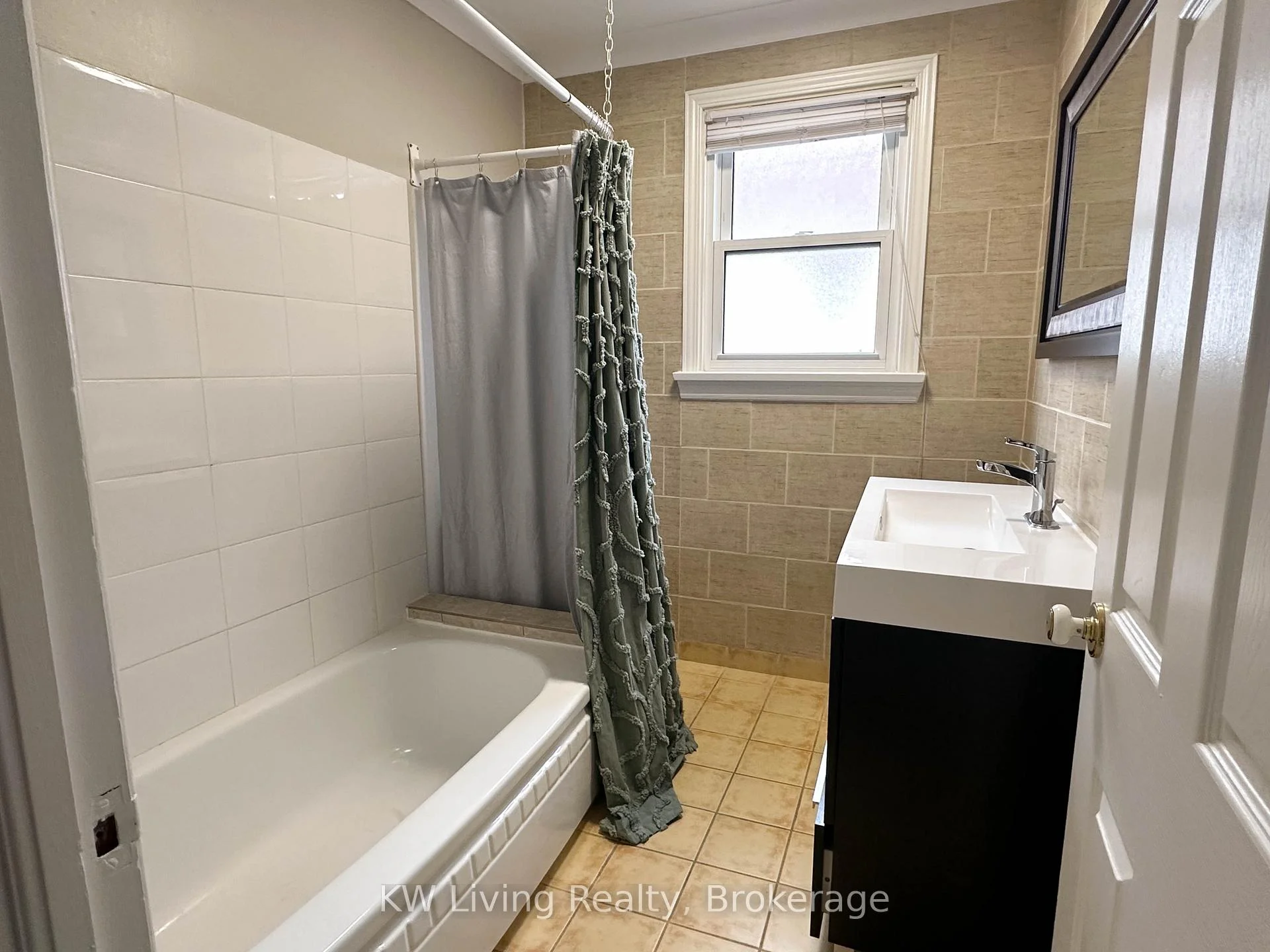 Photo 25 of Unit Lower, 43 Else Street, St. Catharines, Vine/Linwell — HOMEH