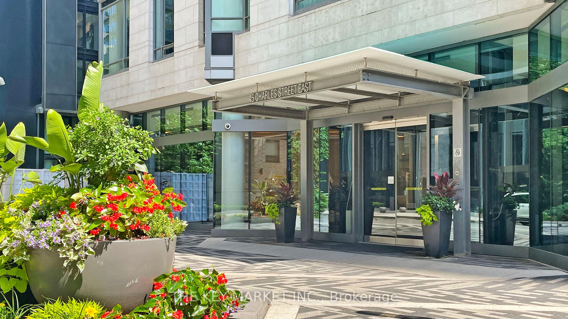 Photo 2 of Unit 511, 45 Charles Street E, Toronto, Church-Yonge Corridor — HOMEH