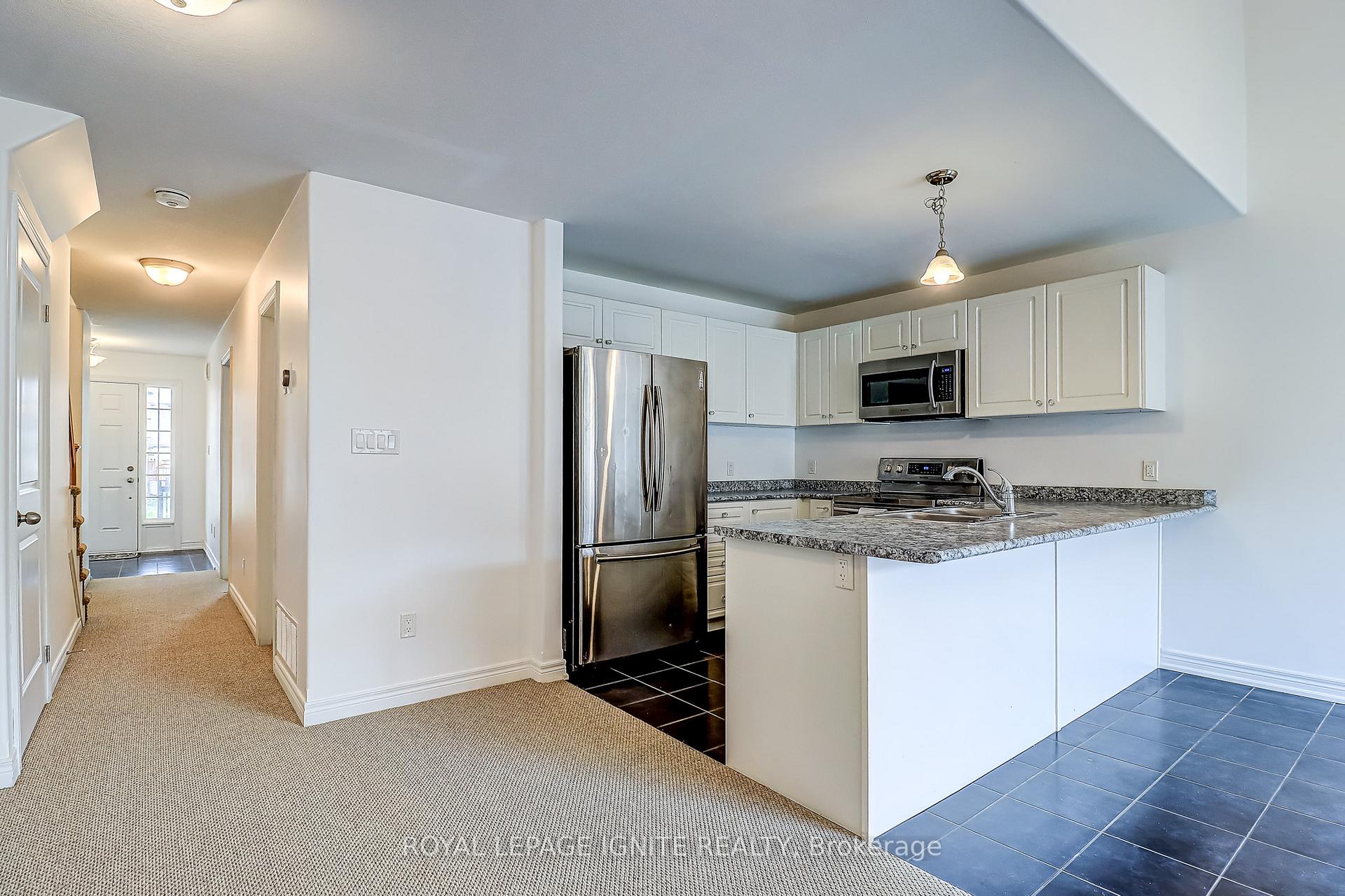 Photo 14 of 931 Broadway Boulevard, Peterborough, Northcrest Ward 5 — HOMEH