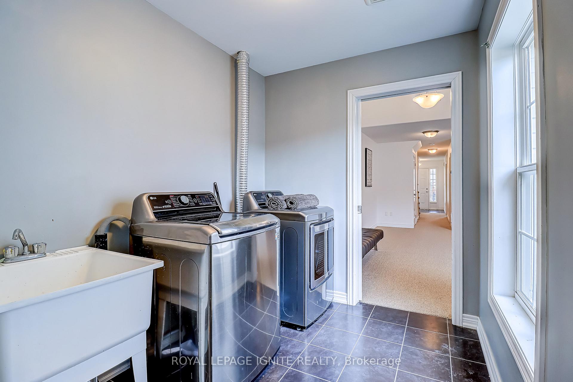 Photo 26 of 931 Broadway Boulevard, Peterborough, Northcrest Ward 5 — HOMEH