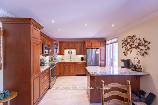Photo 3 of Unit 607, 200 East Street, Kawartha Lakes, Bobcaygeon — HOMEH