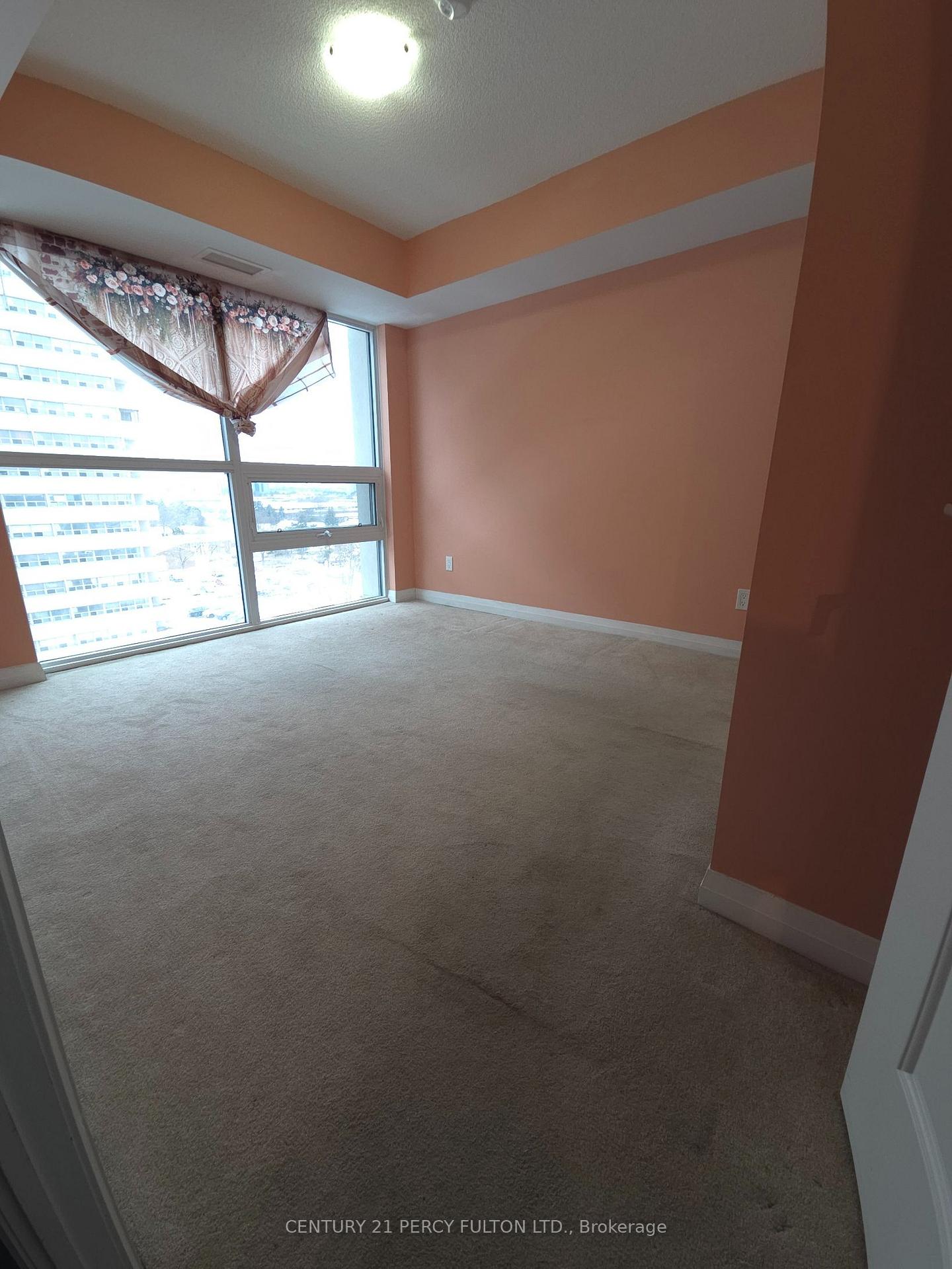 Photo 13 of Unit 711, 30 Meadowglen Place, Scarborough, Woburn — HOMEH