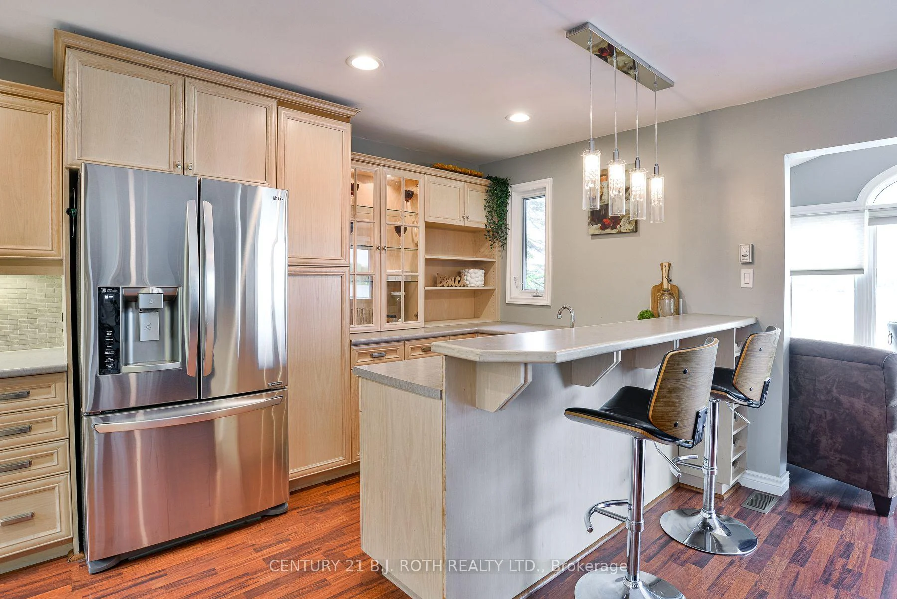 Photo 12 of 7712 Oak Point Road S, Ramara, Rural Ramara — HOMEH