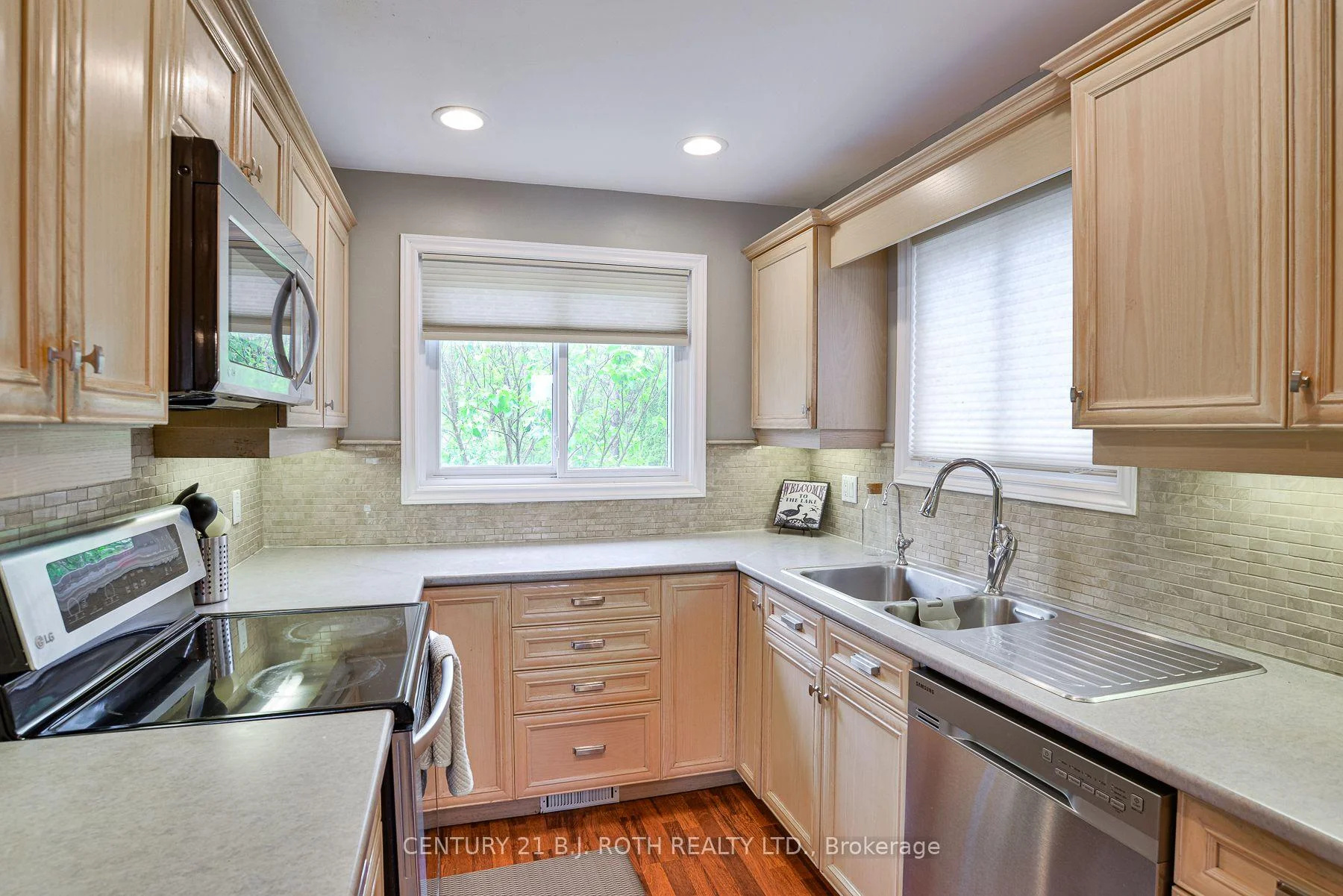 Photo 37 of 7712 Oak Point Road S, Ramara, Rural Ramara — HOMEH