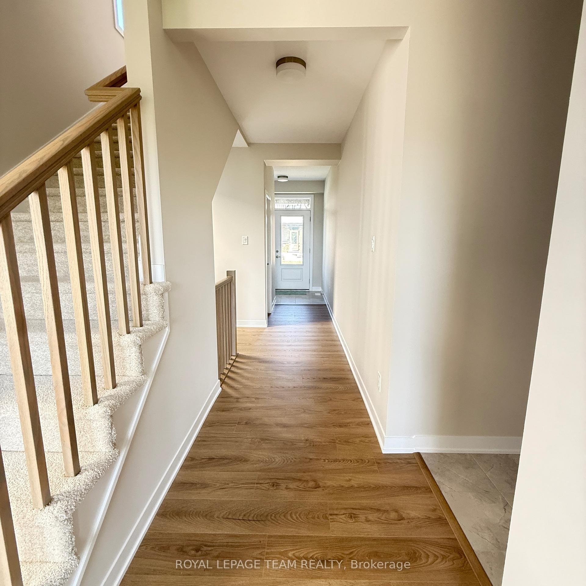 Photo 3 of 286 Les Emmerson Drive S, Ottawa, Barrhaven - Half Moon Bay — HOMEH