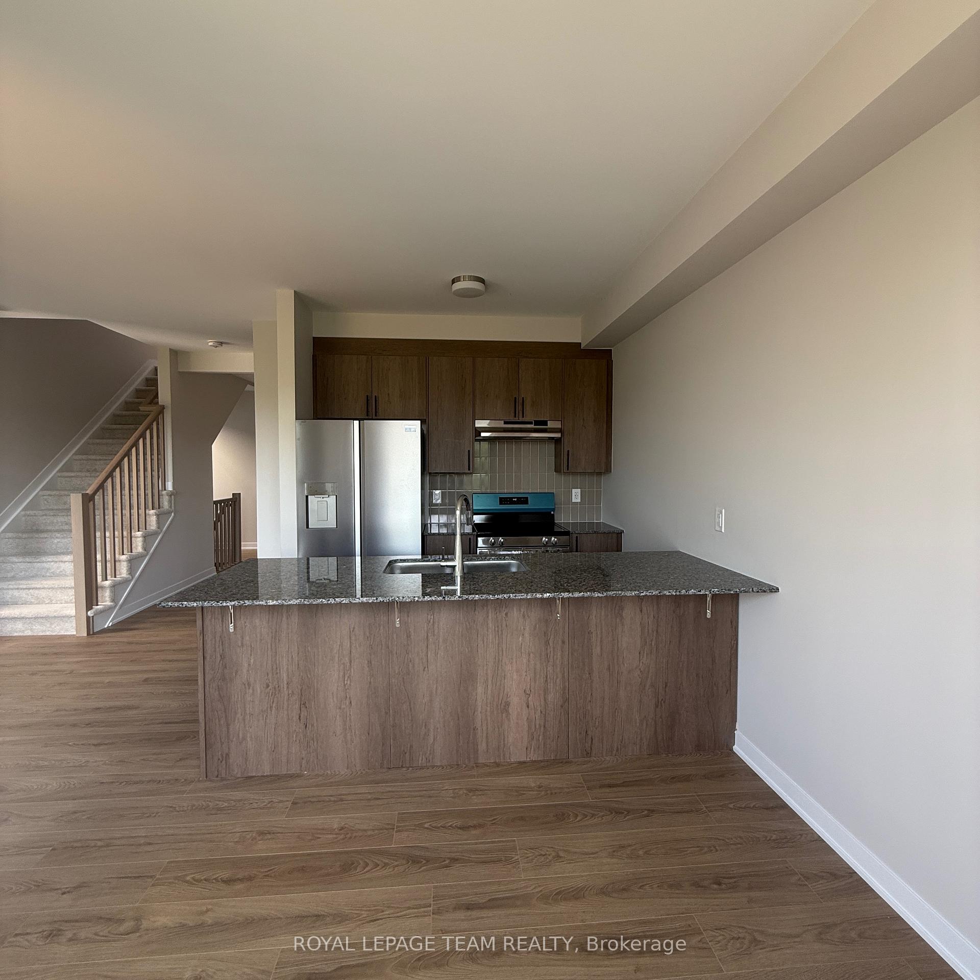 Photo 6 of 286 Les Emmerson Drive S, Ottawa, Barrhaven - Half Moon Bay — HOMEH