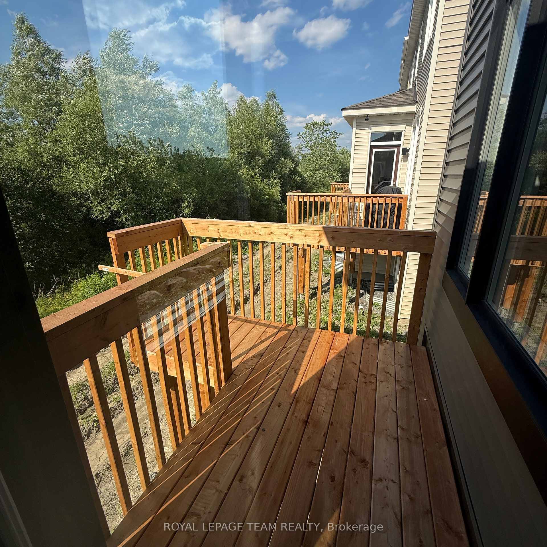 Photo 22 of 286 Les Emmerson Drive S, Ottawa, Barrhaven - Half Moon Bay — HOMEH