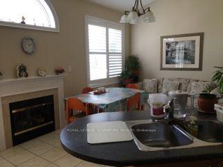 Photo 4 of 5 Cliveden Place, Markham, Berczy — HOMEH