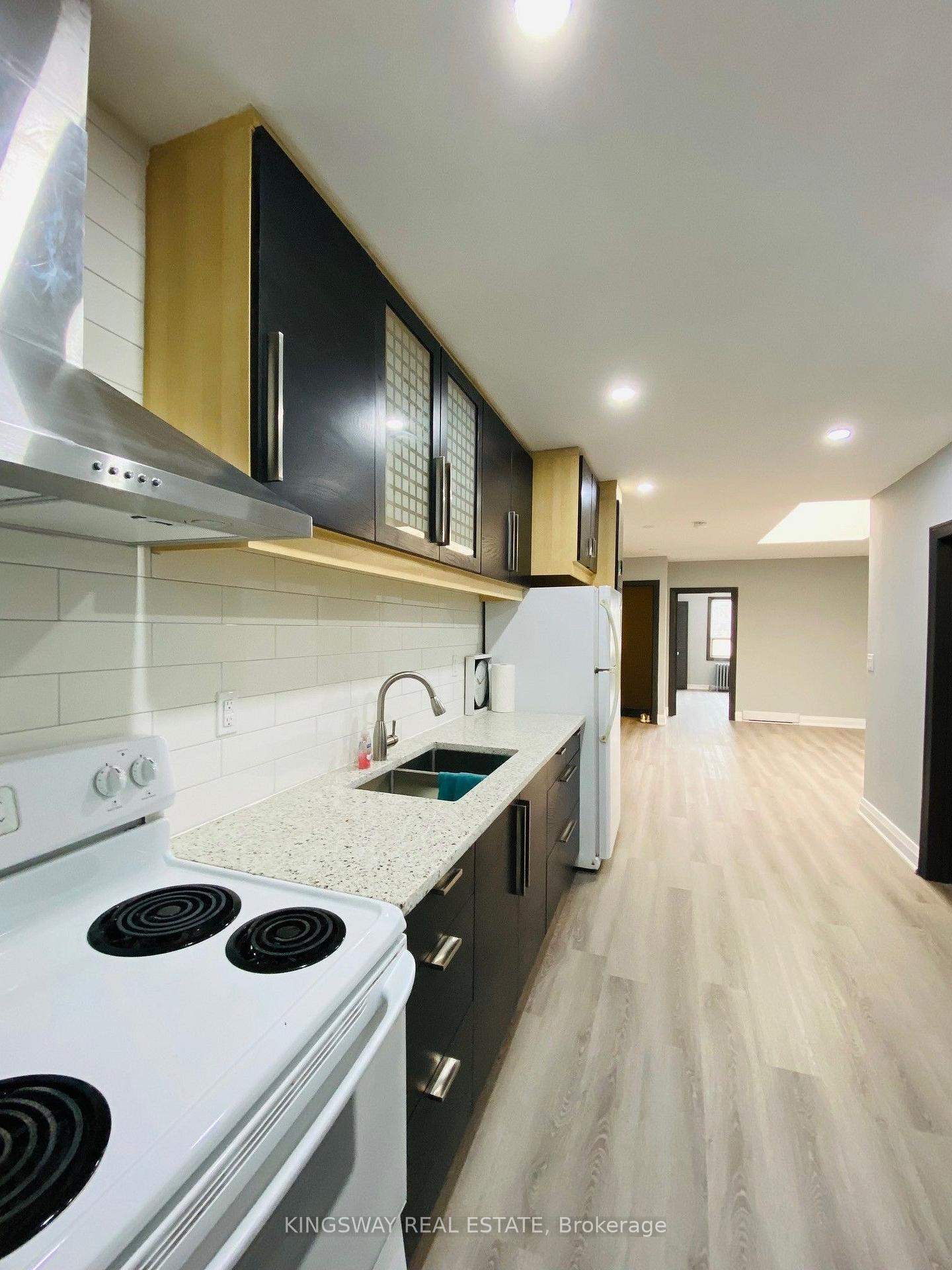Photo 3 of Unit 1, 769 The Queensway, Etobicoke, Stonegate-Queensway — HOMEH