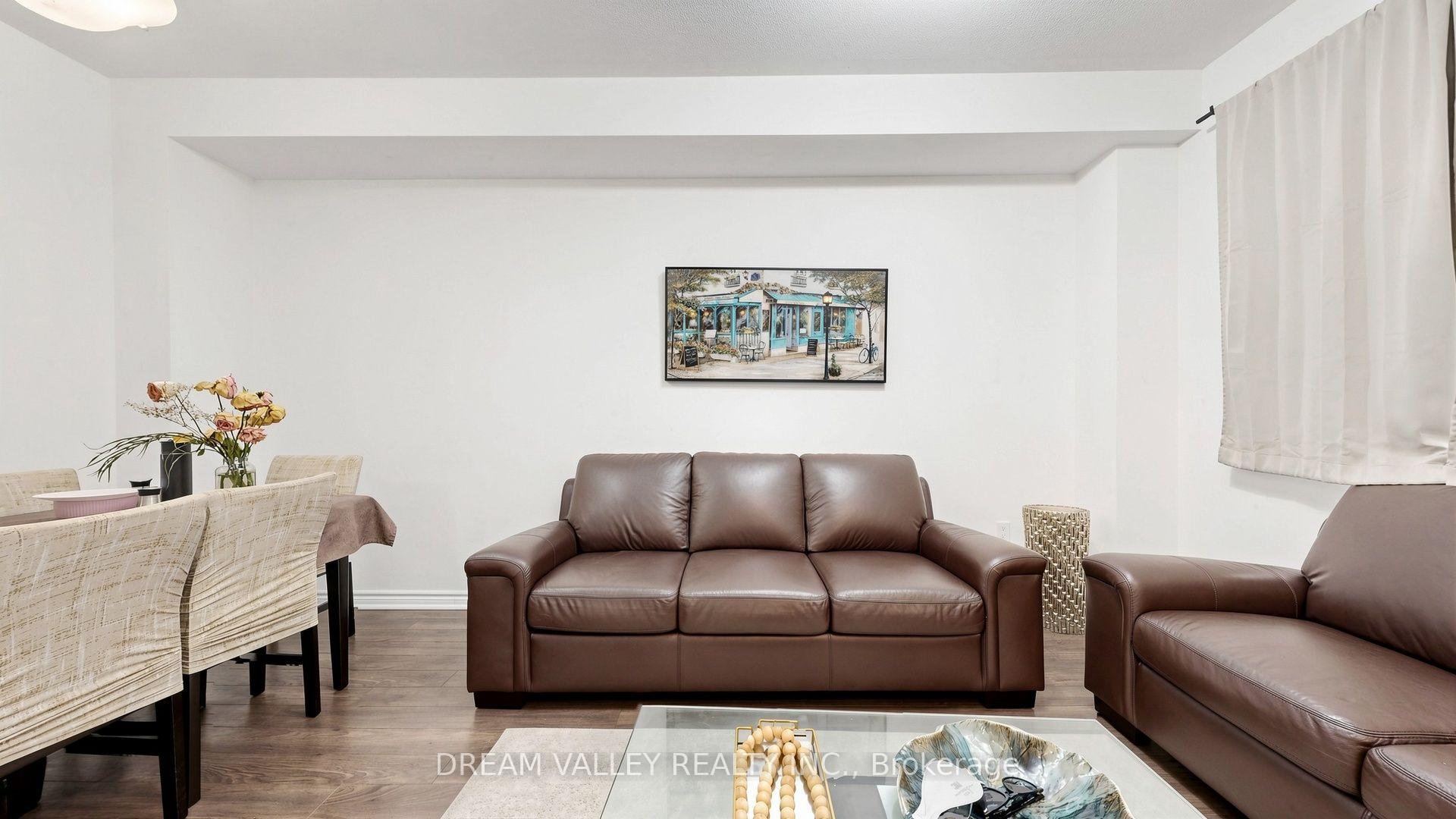 Photo 7 of 138 Cleanside Road, Scarborough, Clairlea-Birchmount — HOMEH