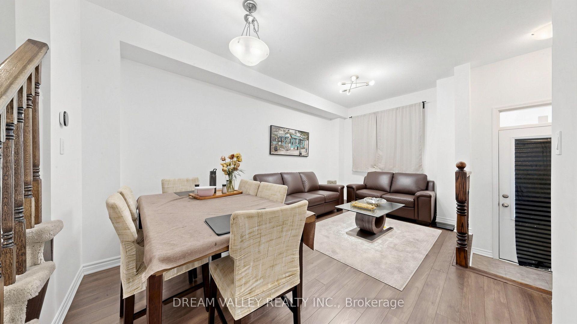 Photo 8 of 138 Cleanside Road, Scarborough, Clairlea-Birchmount — HOMEH