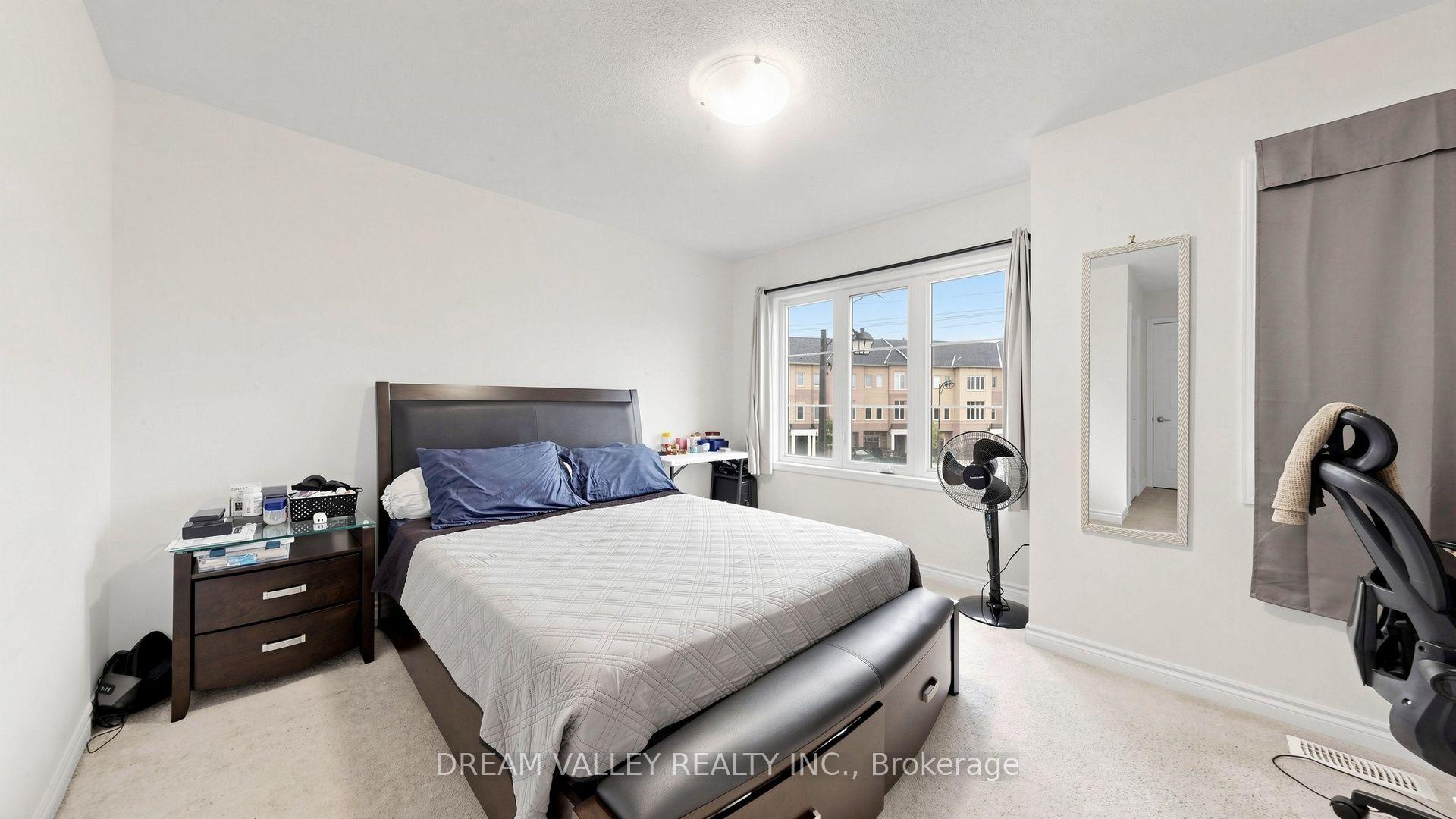 Photo 24 of 138 Cleanside Road, Scarborough, Clairlea-Birchmount — HOMEH