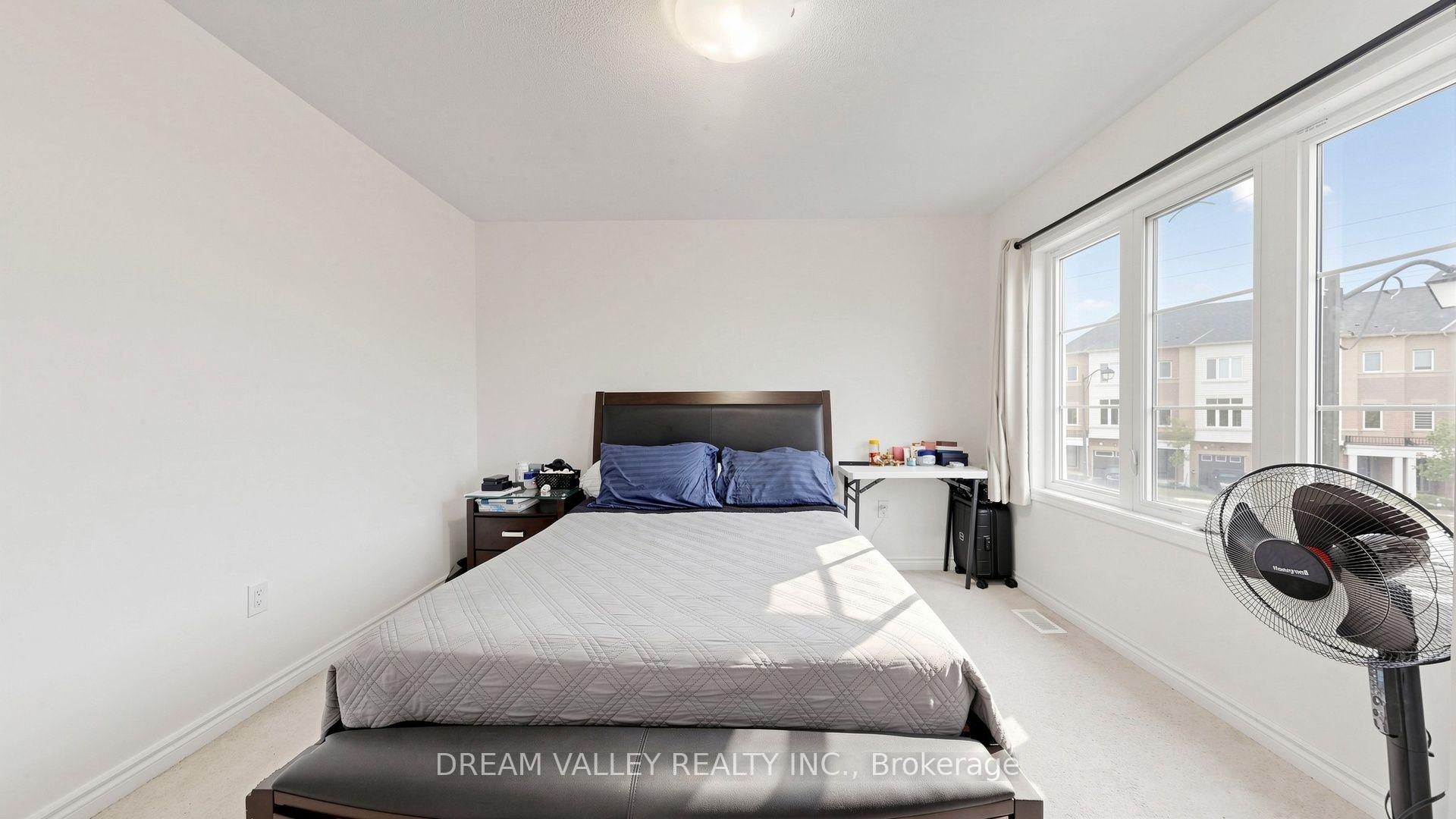 Photo 25 of 138 Cleanside Road, Scarborough, Clairlea-Birchmount — HOMEH