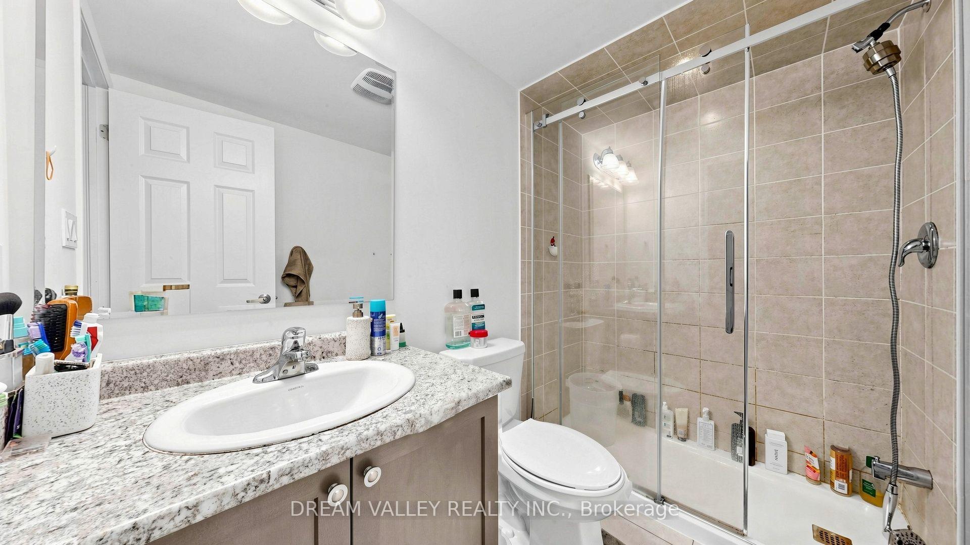 Photo 28 of 138 Cleanside Road, Scarborough, Clairlea-Birchmount — HOMEH