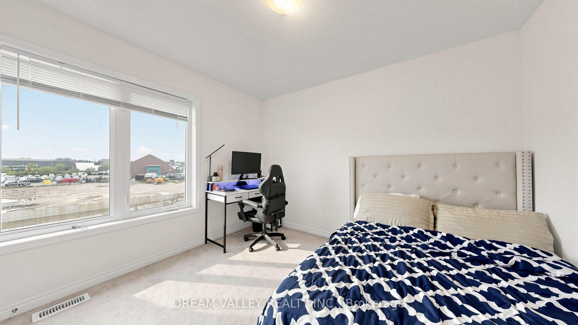 Photo 30 of 138 Cleanside Road, Scarborough, Clairlea-Birchmount — HOMEH