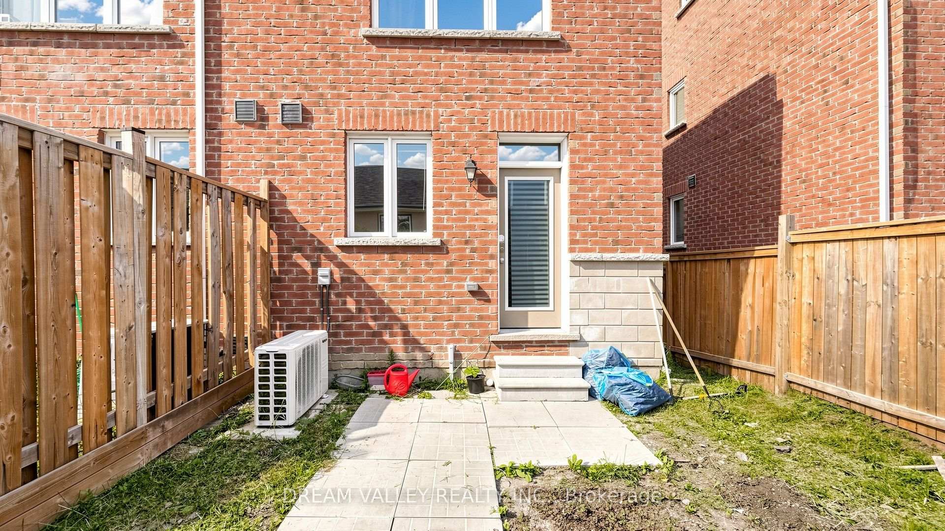 Photo 40 of 138 Cleanside Road, Scarborough, Clairlea-Birchmount — HOMEH