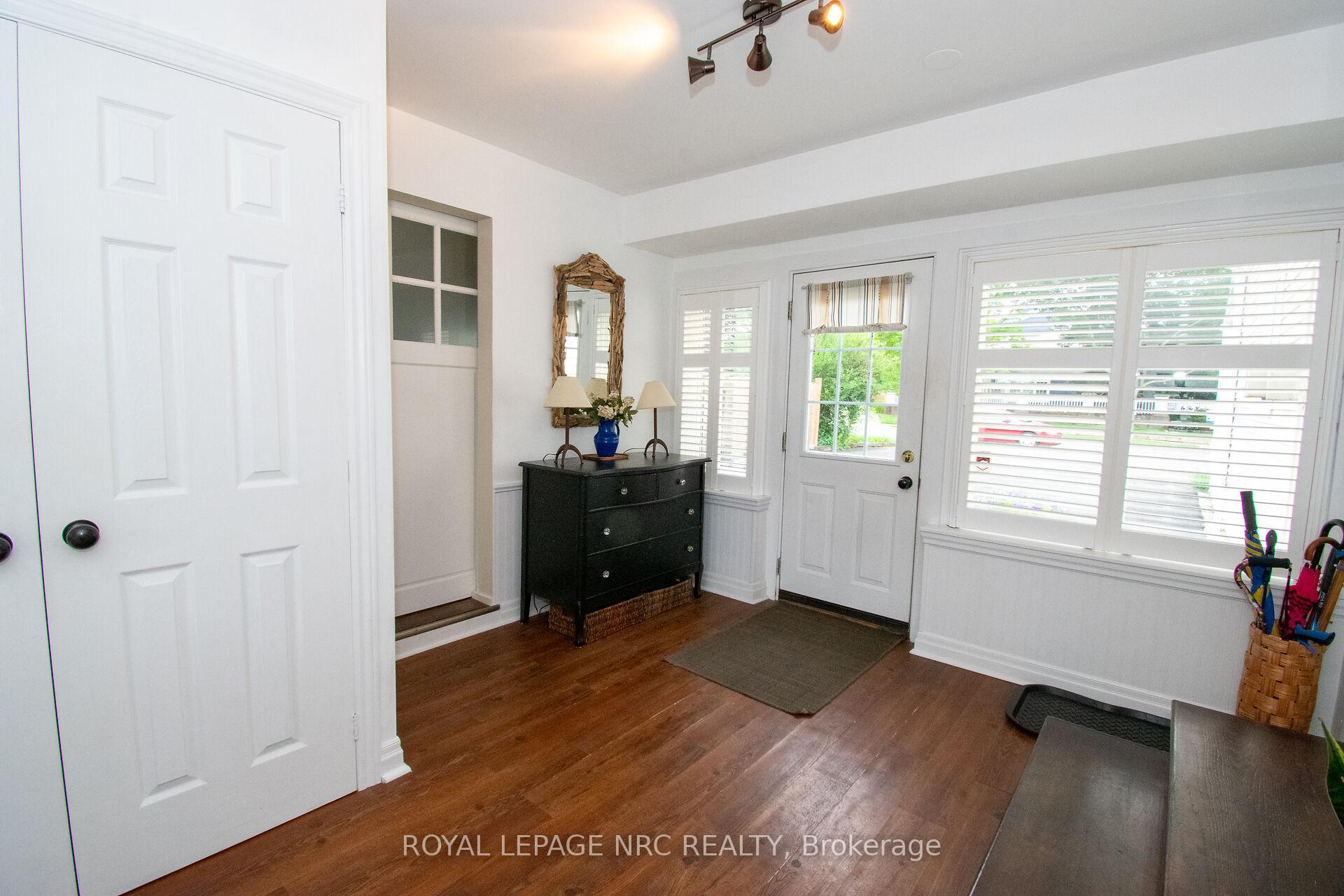Photo 6 of 87 Lakeport Road N, St. Catharines, Port Dalhousie — HOMEH