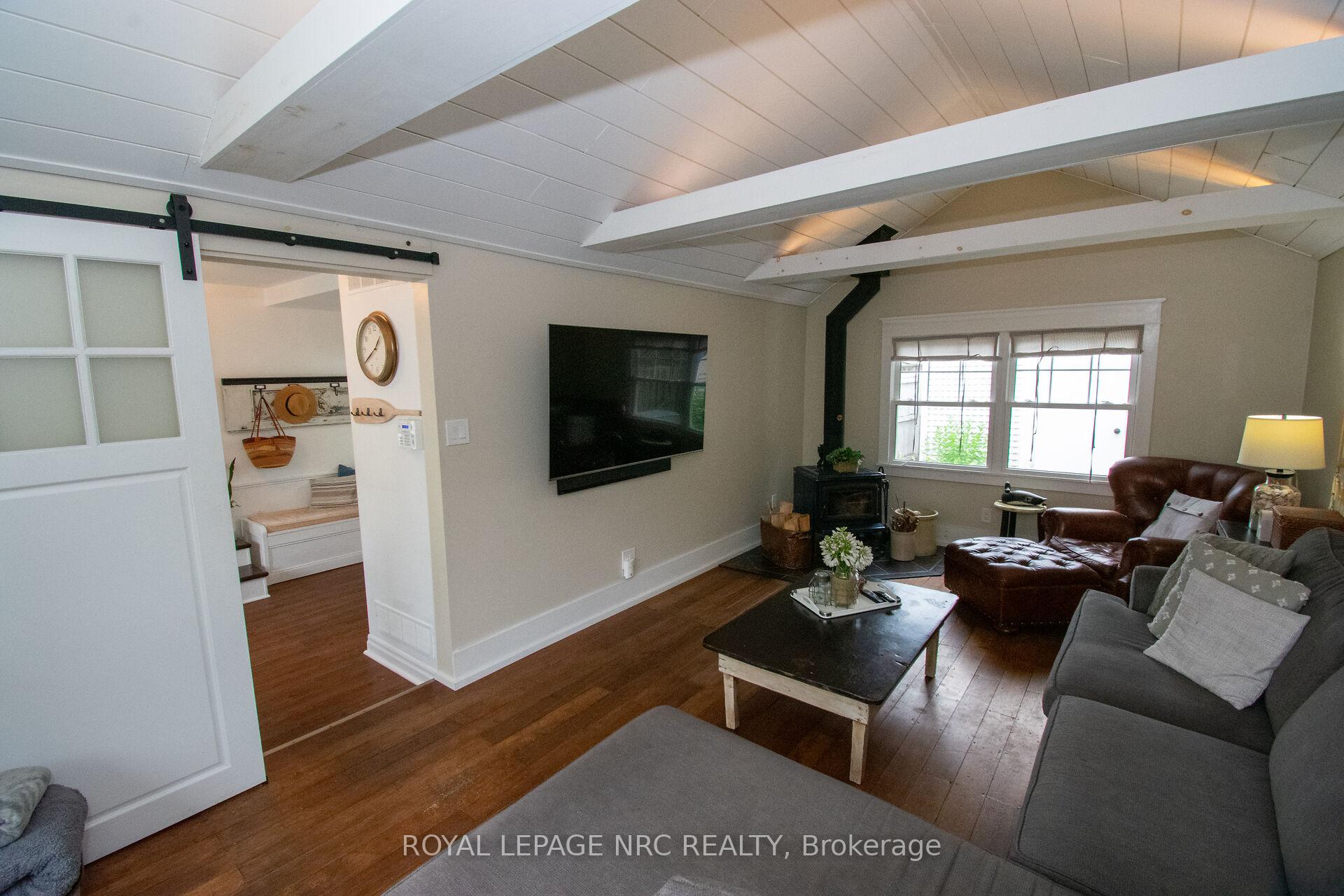 Photo 7 of 87 Lakeport Road N, St. Catharines, Port Dalhousie — HOMEH
