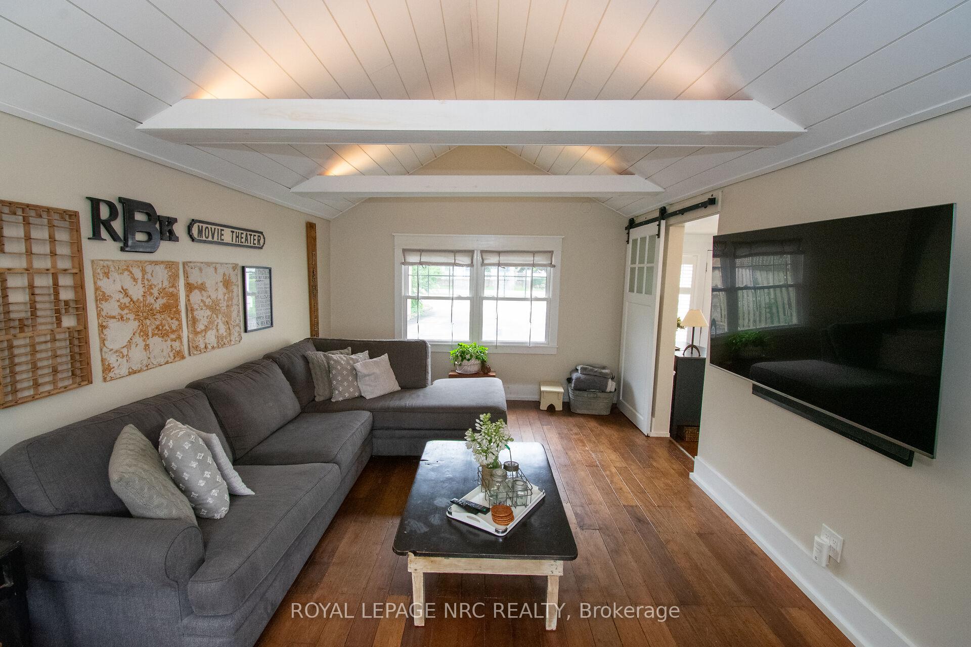 Photo 8 of 87 Lakeport Road N, St. Catharines, Port Dalhousie — HOMEH
