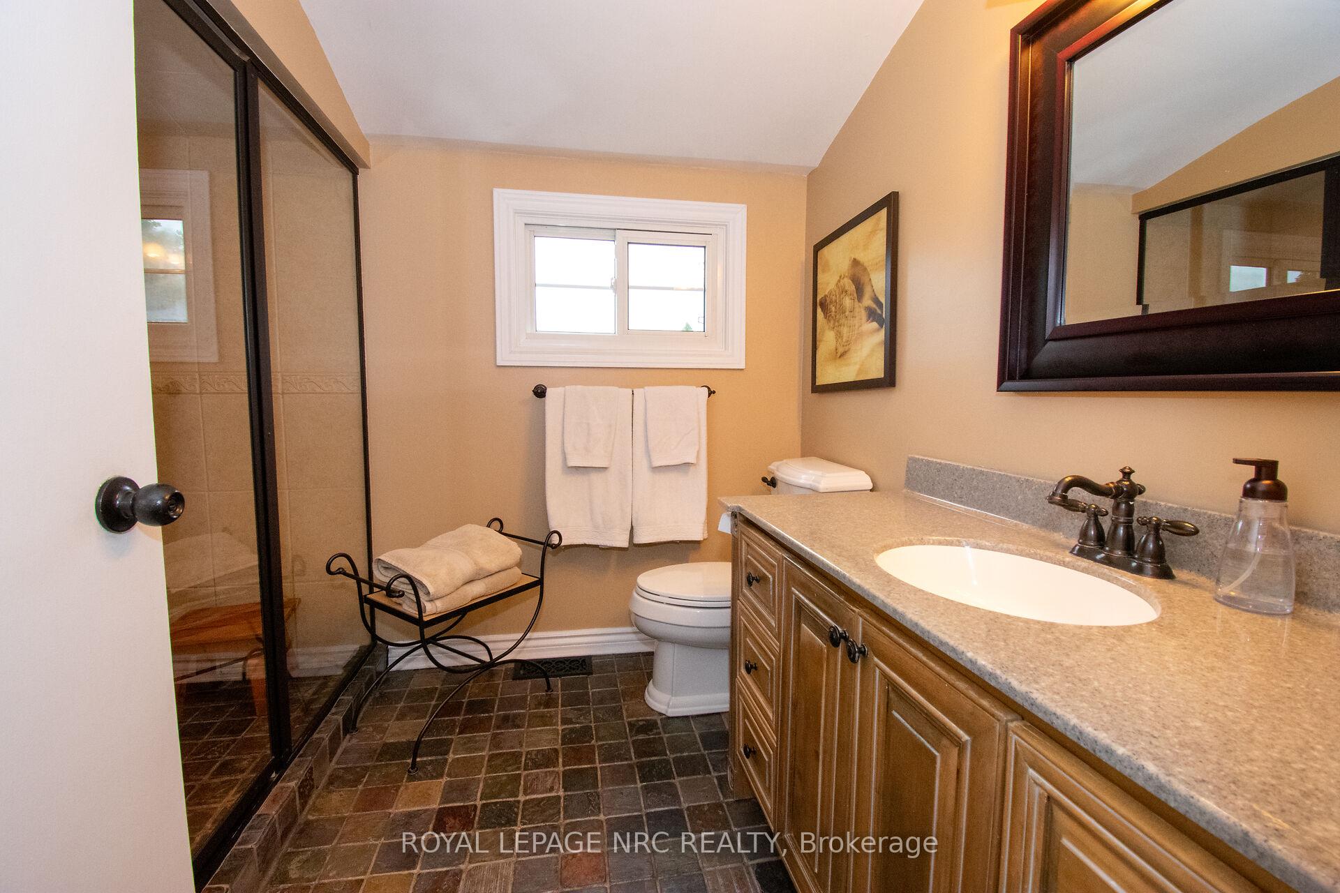 Photo 29 of 87 Lakeport Road N, St. Catharines, Port Dalhousie — HOMEH