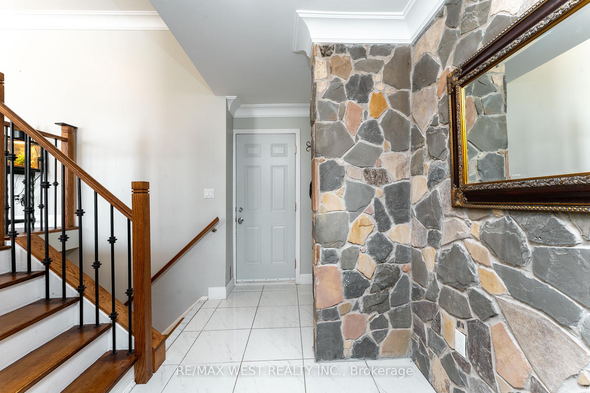 Photo 11 of 183 Ridge Road, Caledon, Bolton West — HOMEH