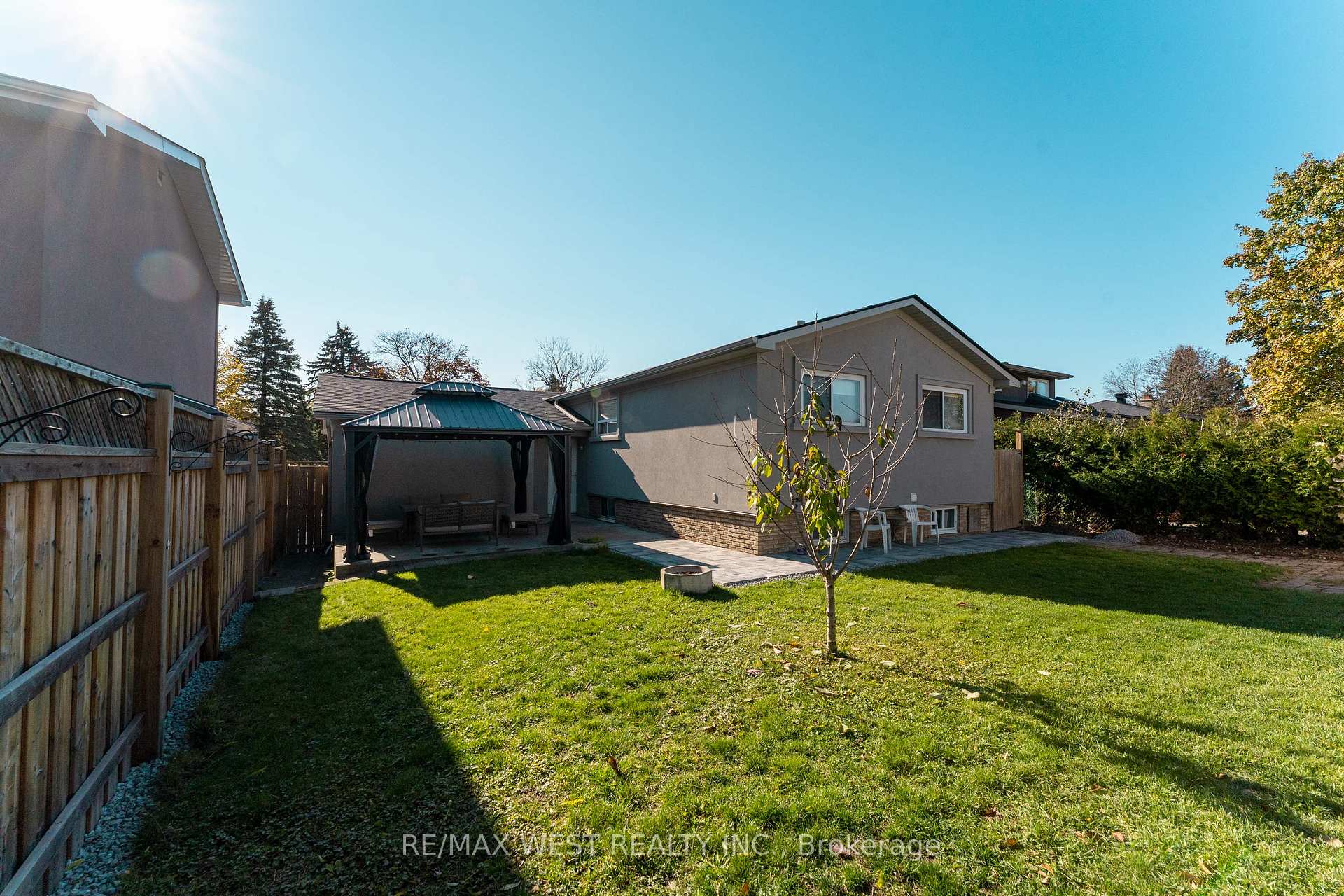 Photo 43 of 183 Ridge Road, Caledon, Bolton West — HOMEH
