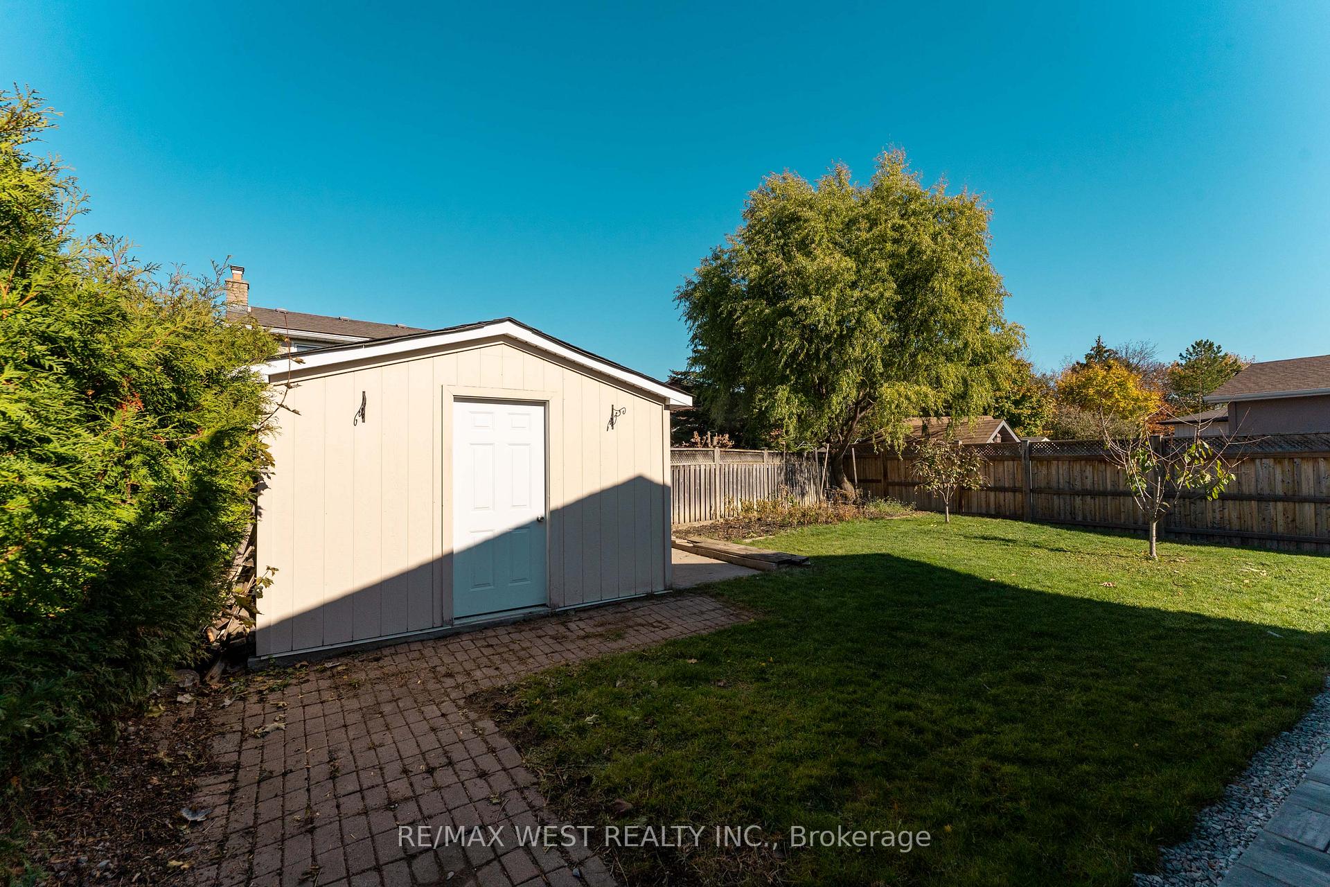 Photo 45 of 183 Ridge Road, Caledon, Bolton West — HOMEH