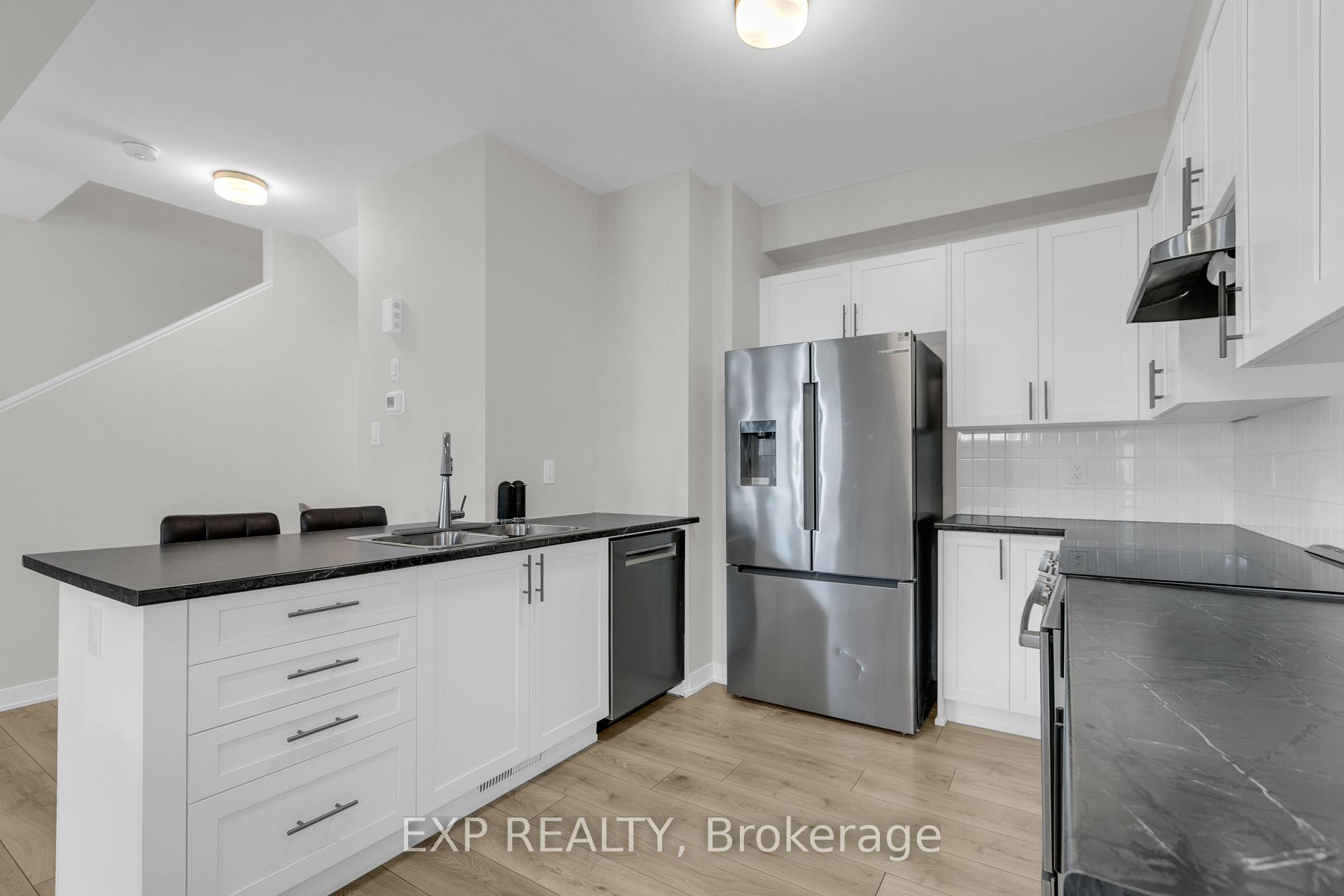 Photo 13 of 323 Catsfoot Walk, Ottawa, Barrhaven - Half Moon Bay — HOMEH