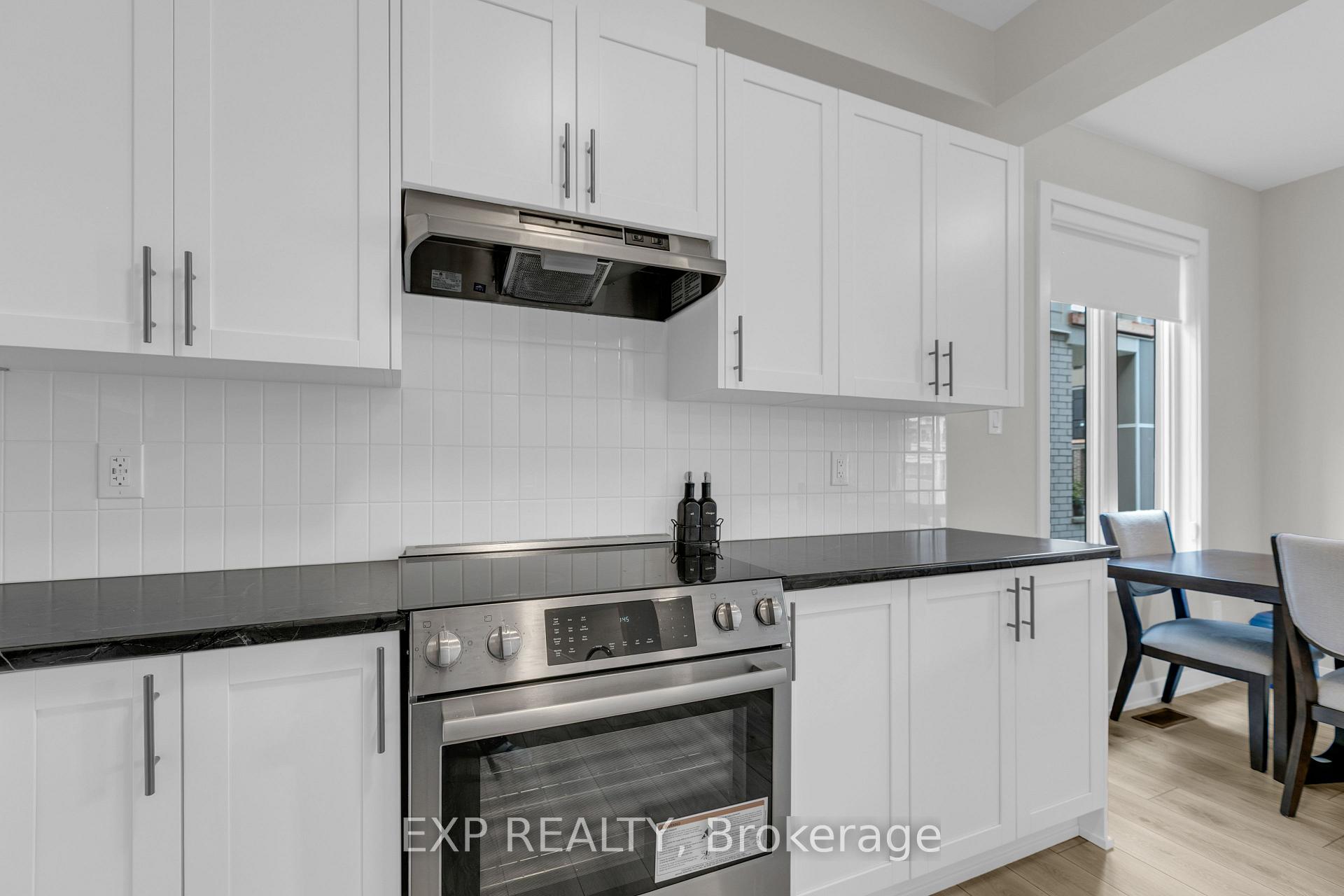 Photo 15 of 323 Catsfoot Walk, Ottawa, Barrhaven - Half Moon Bay — HOMEH