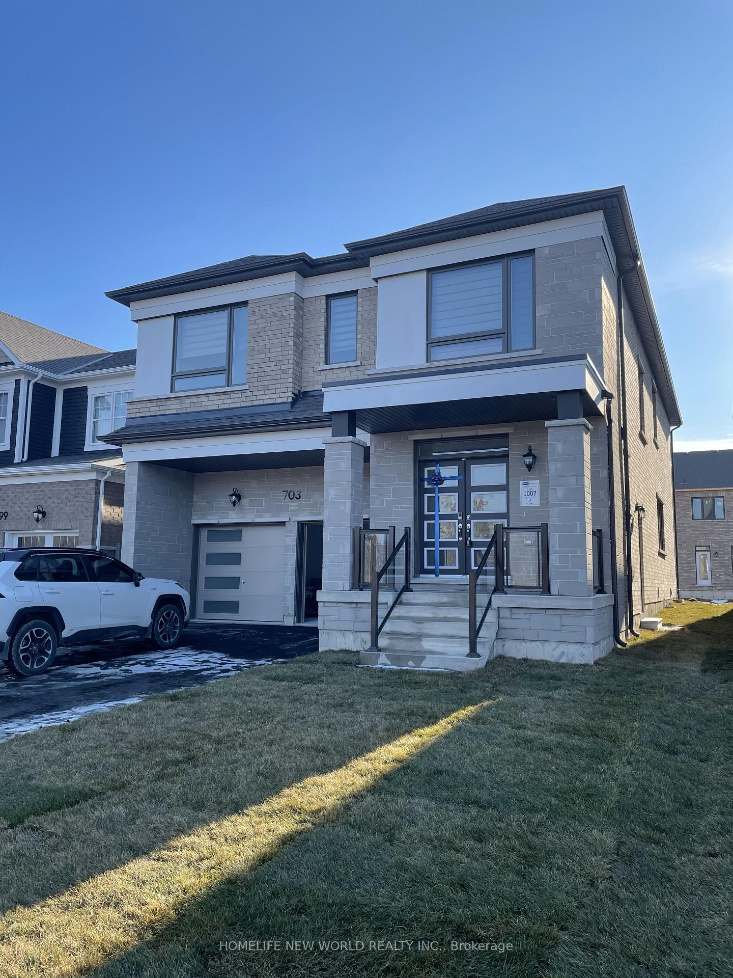 Photo 1 of 703 Lamb Street E, Innisfil, Rural Innisfil — HOMEH