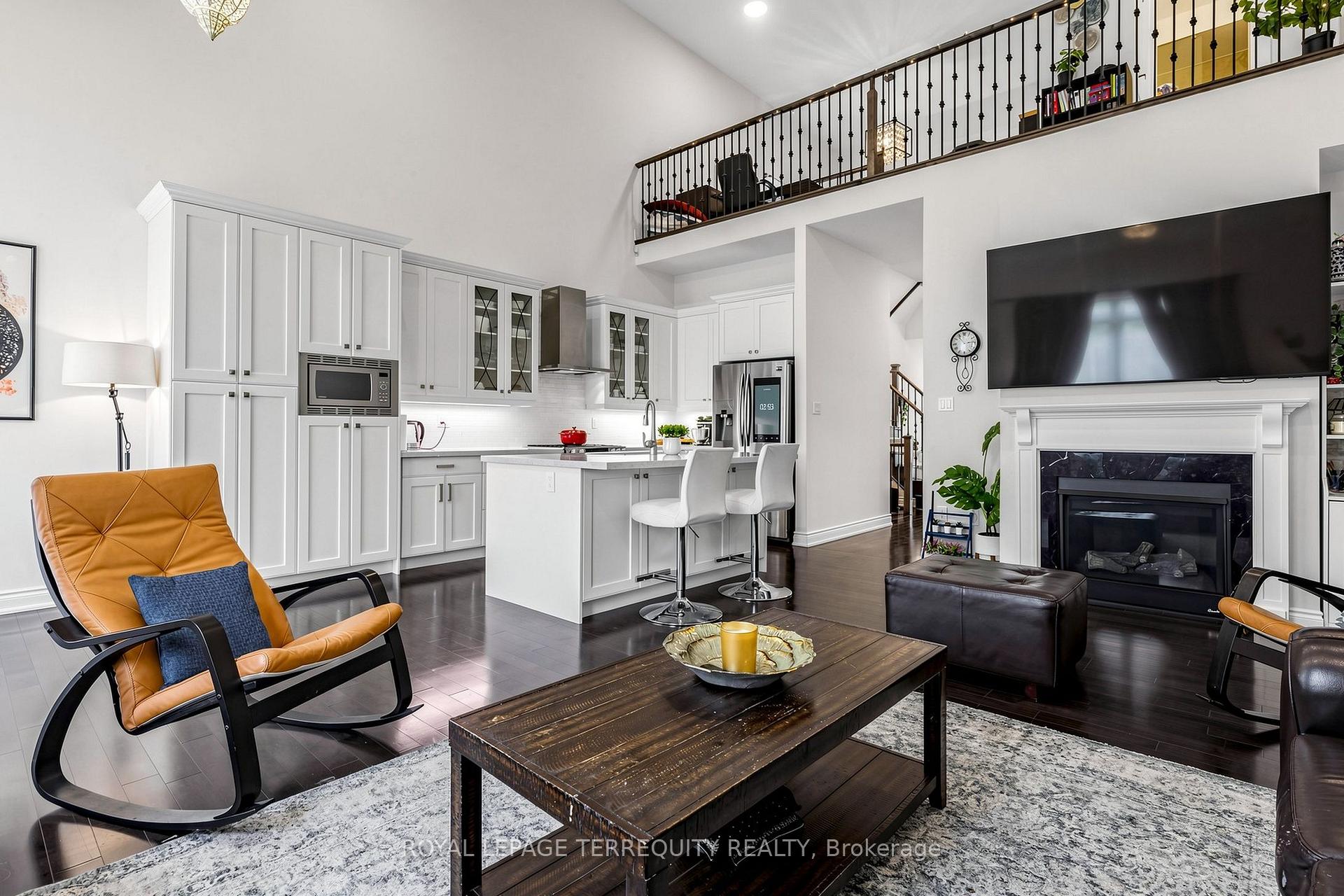 Photo 5 of Unit 12, 1815 Fairport Road, Pickering, Dunbarton — HOMEH