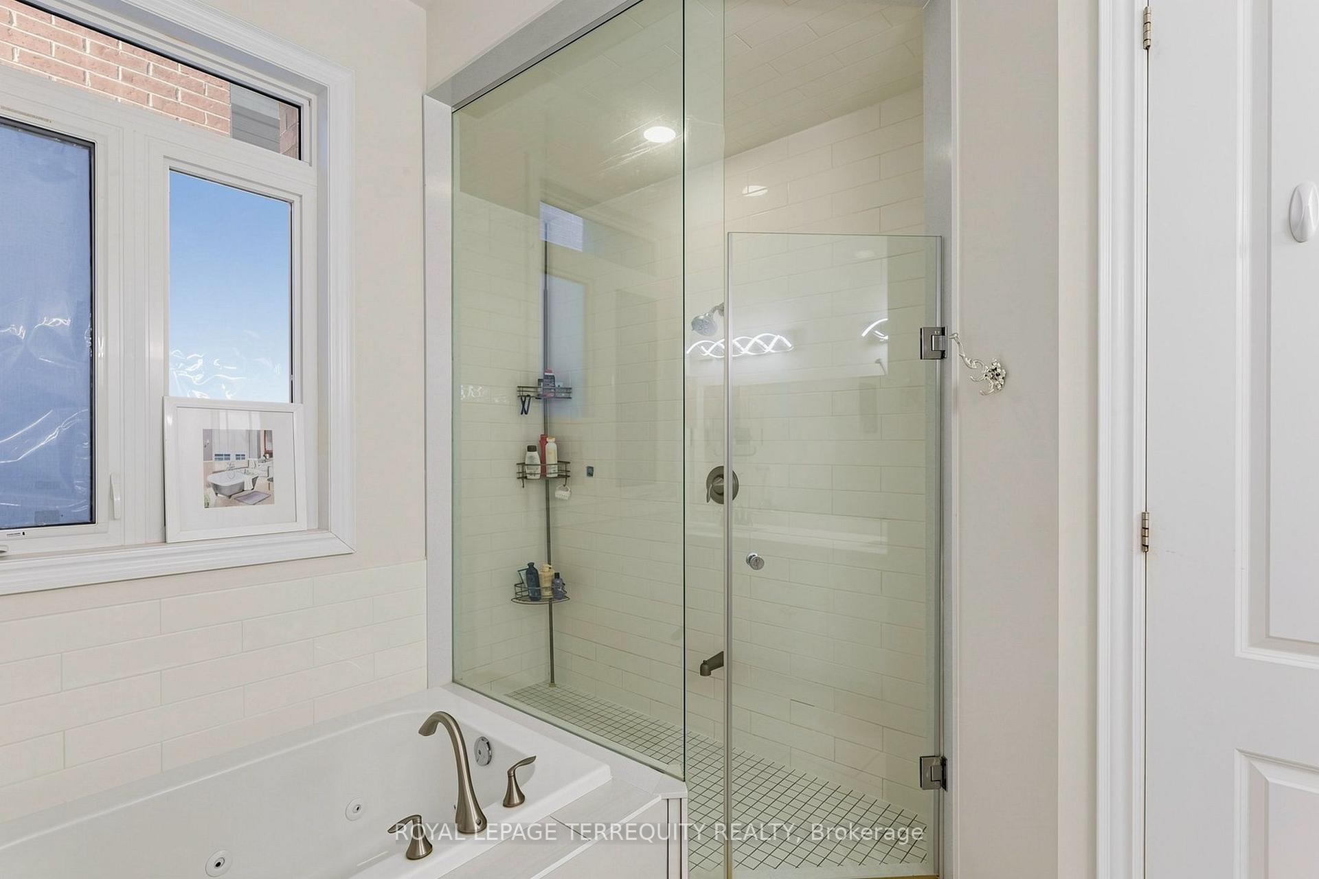 Photo 19 of Unit 12, 1815 Fairport Road, Pickering, Dunbarton — HOMEH