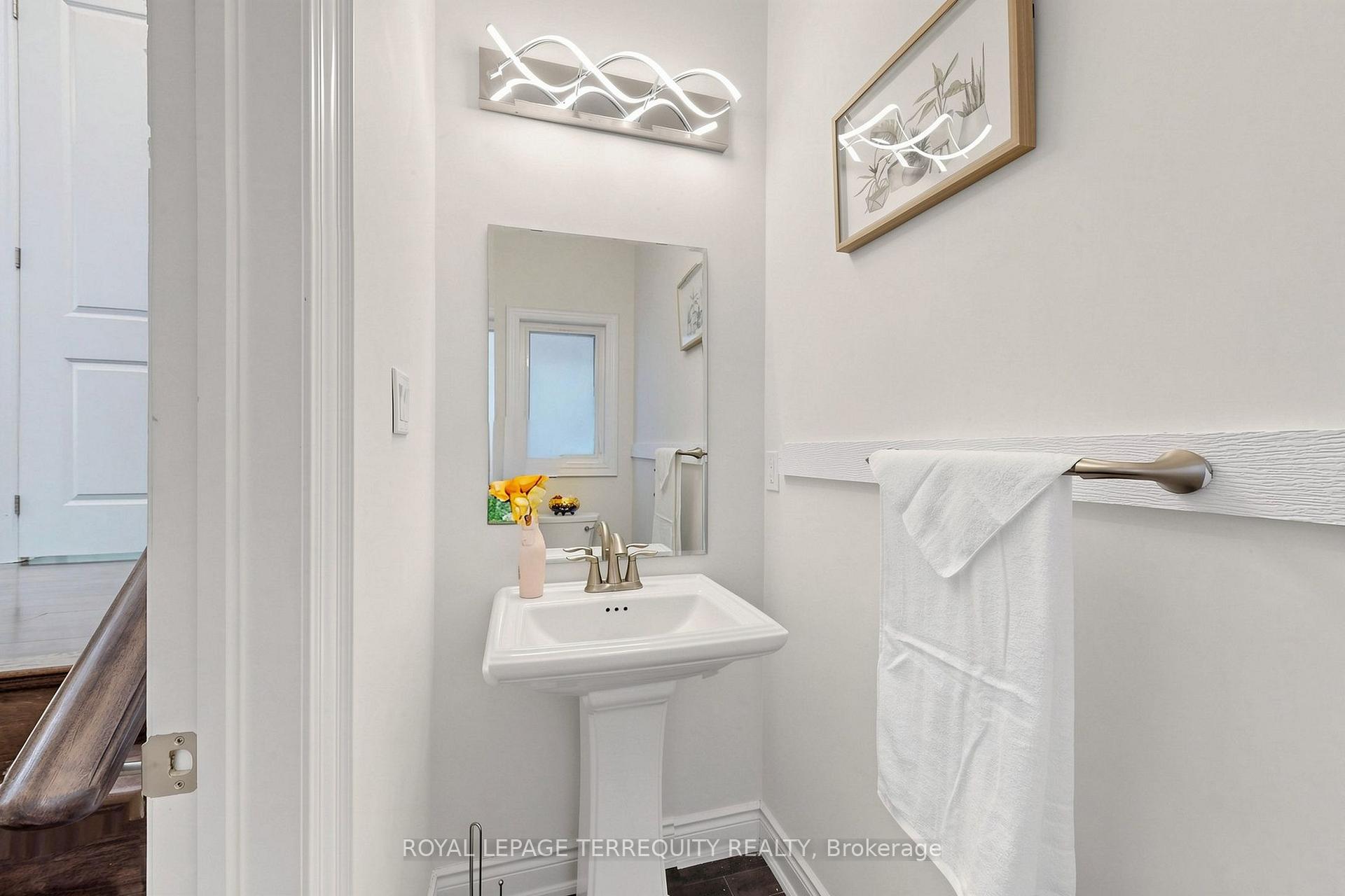 Photo 20 of Unit 12, 1815 Fairport Road, Pickering, Dunbarton — HOMEH