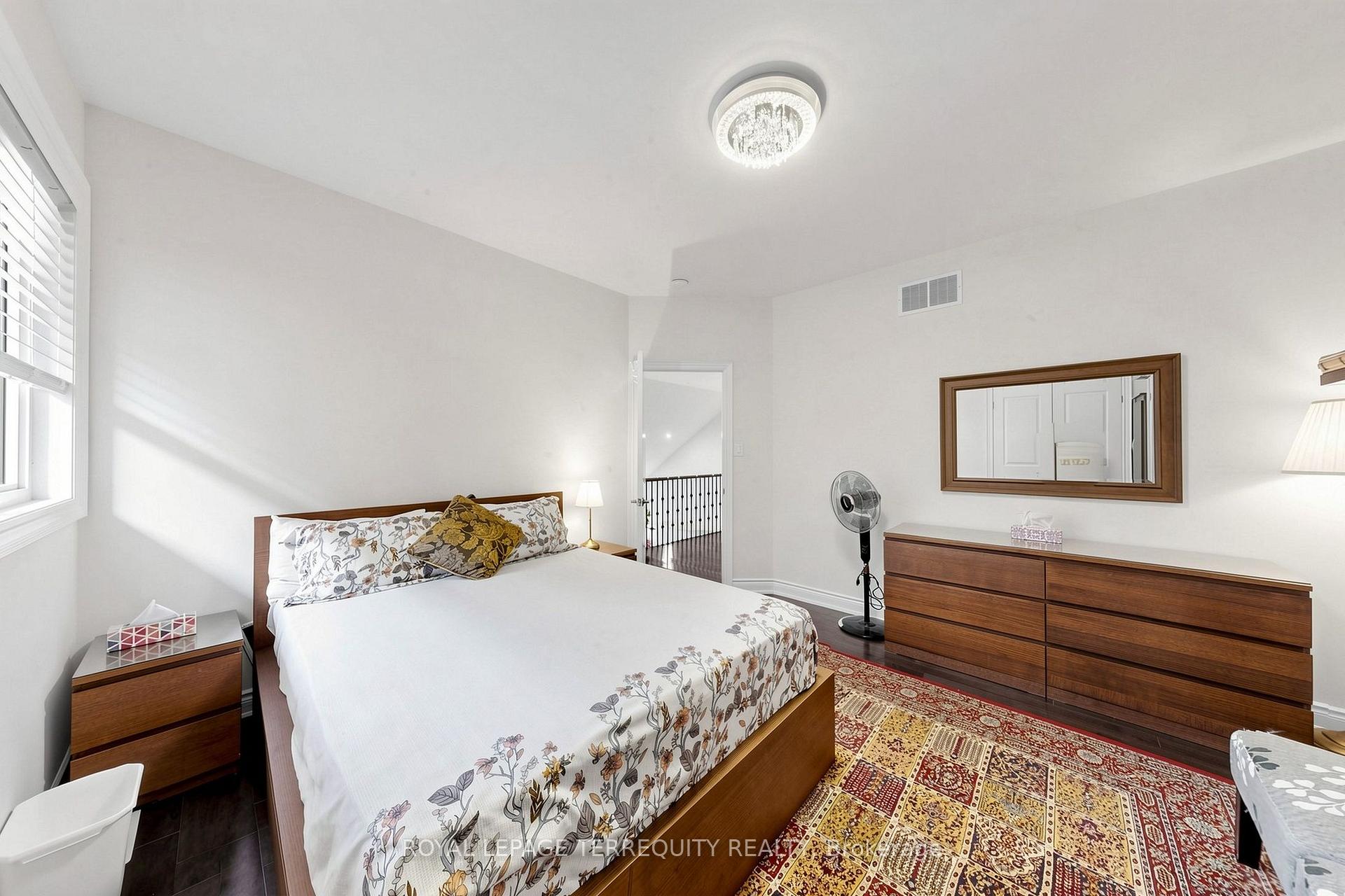 Photo 27 of Unit 12, 1815 Fairport Road, Pickering, Dunbarton — HOMEH