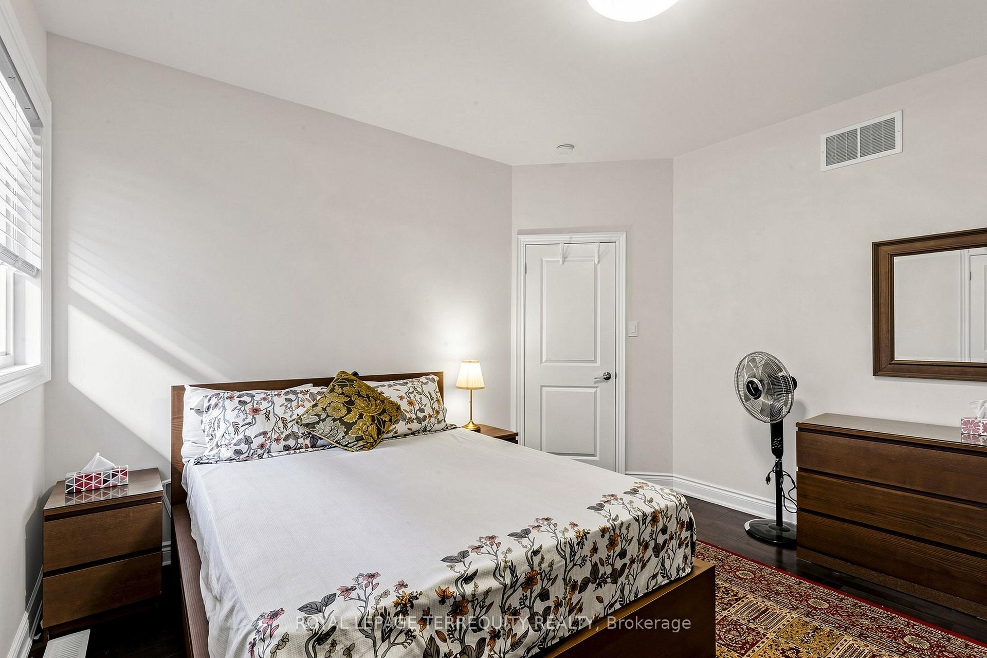 Photo 30 of Unit 12, 1815 Fairport Road, Pickering, Dunbarton — HOMEH