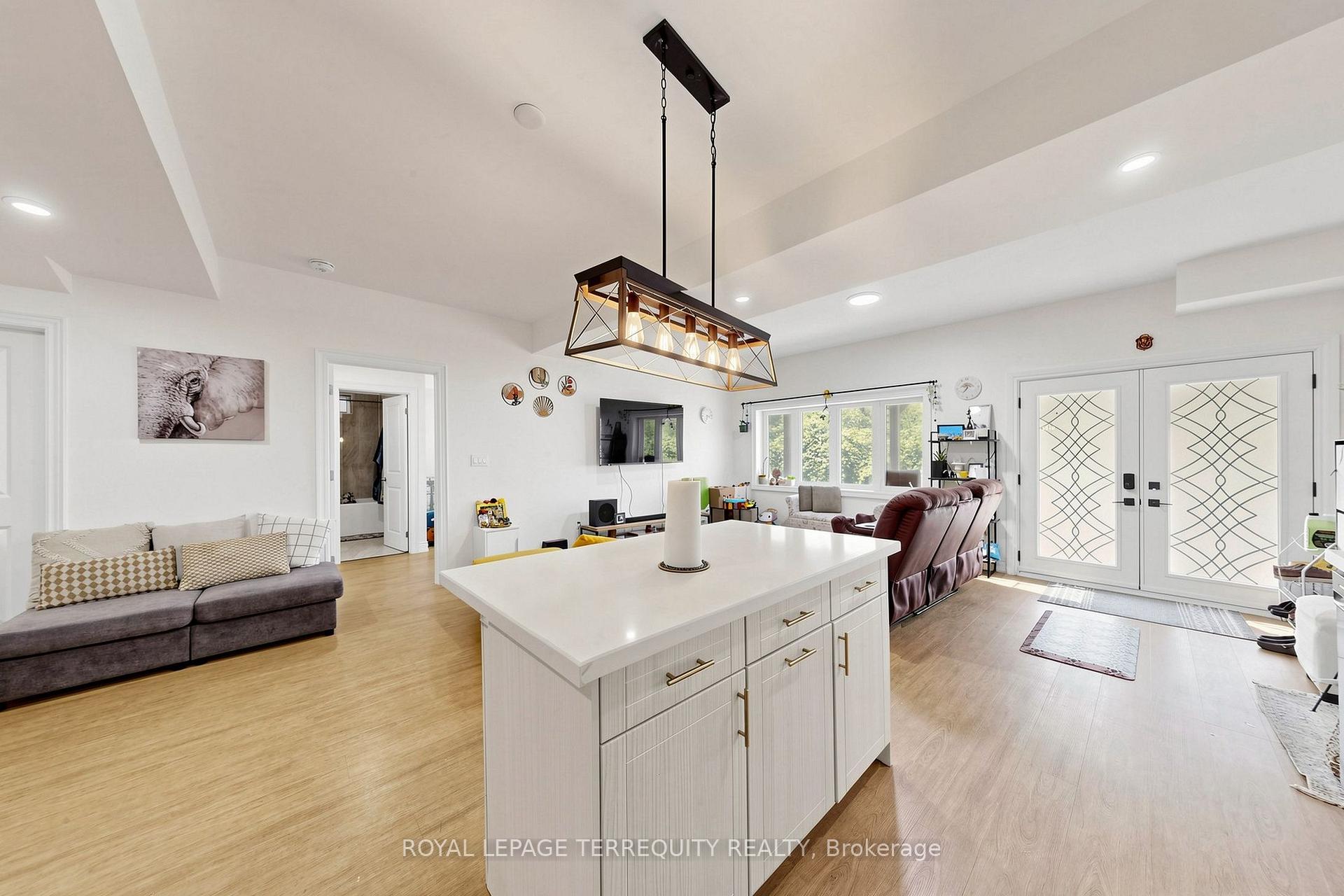 Photo 39 of Unit 12, 1815 Fairport Road, Pickering, Dunbarton — HOMEH
