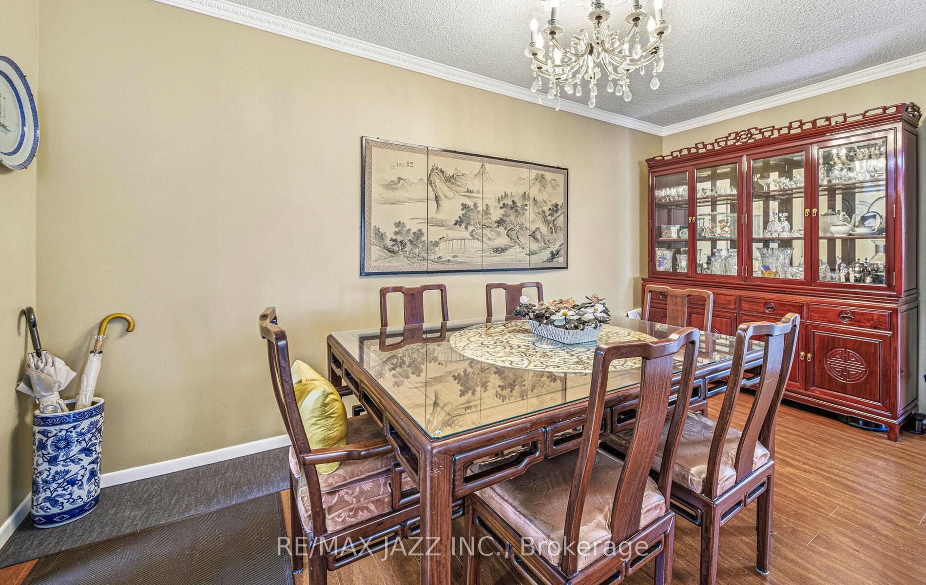 Photo 6 of Unit 801, 2330 Bridletowne Circle, Scarborough, L'Amoreaux — HOMEH