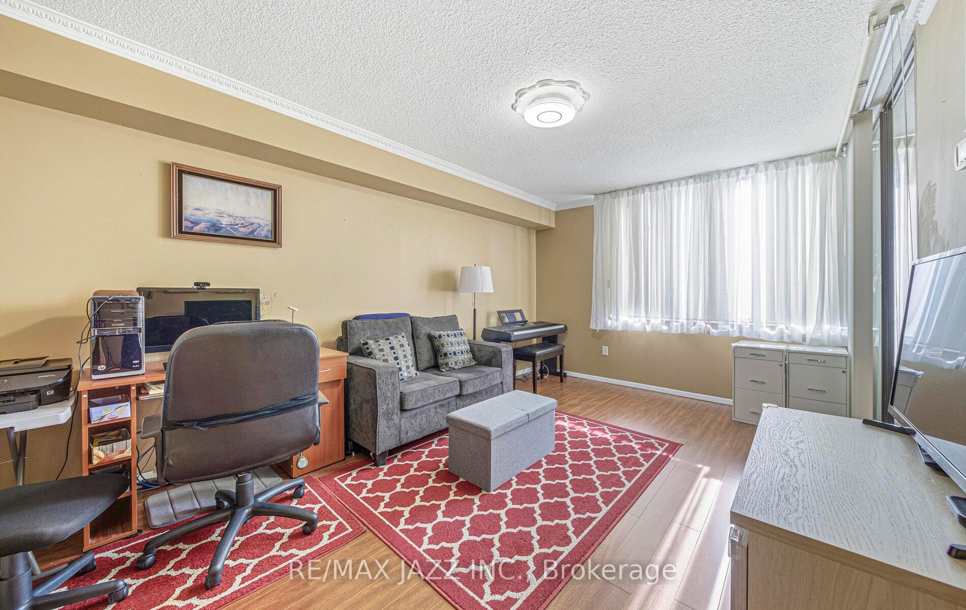Photo 10 of Unit 801, 2330 Bridletowne Circle, Scarborough, L'Amoreaux — HOMEH