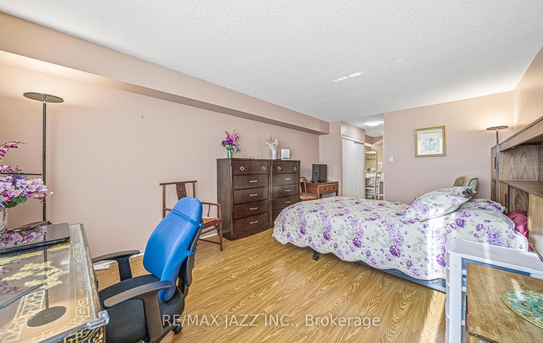 Photo 19 of Unit 801, 2330 Bridletowne Circle, Scarborough, L'Amoreaux — HOMEH