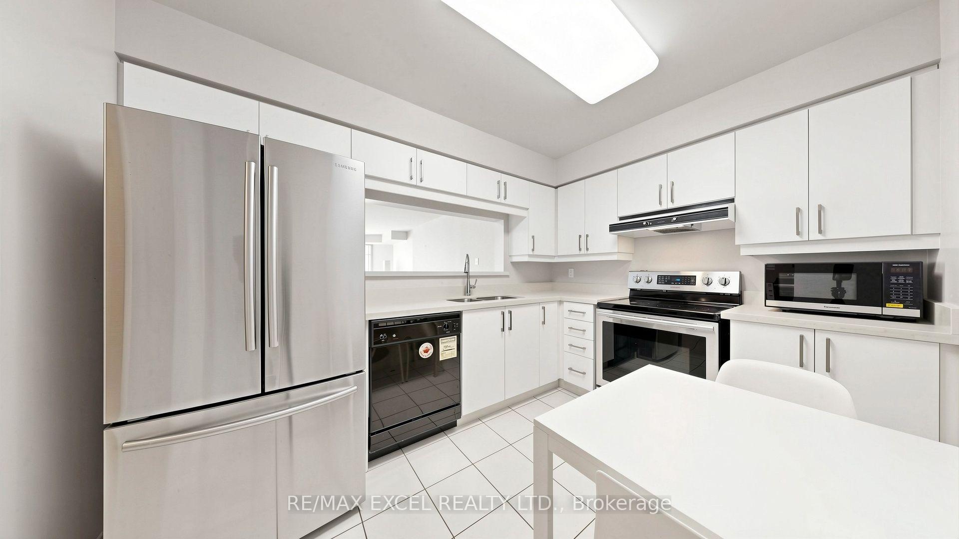 Photo 11 of Unit 718, 11 Townsgate Drive, Vaughan, Crestwood-Springfarm-Yorkhill — HOMEH