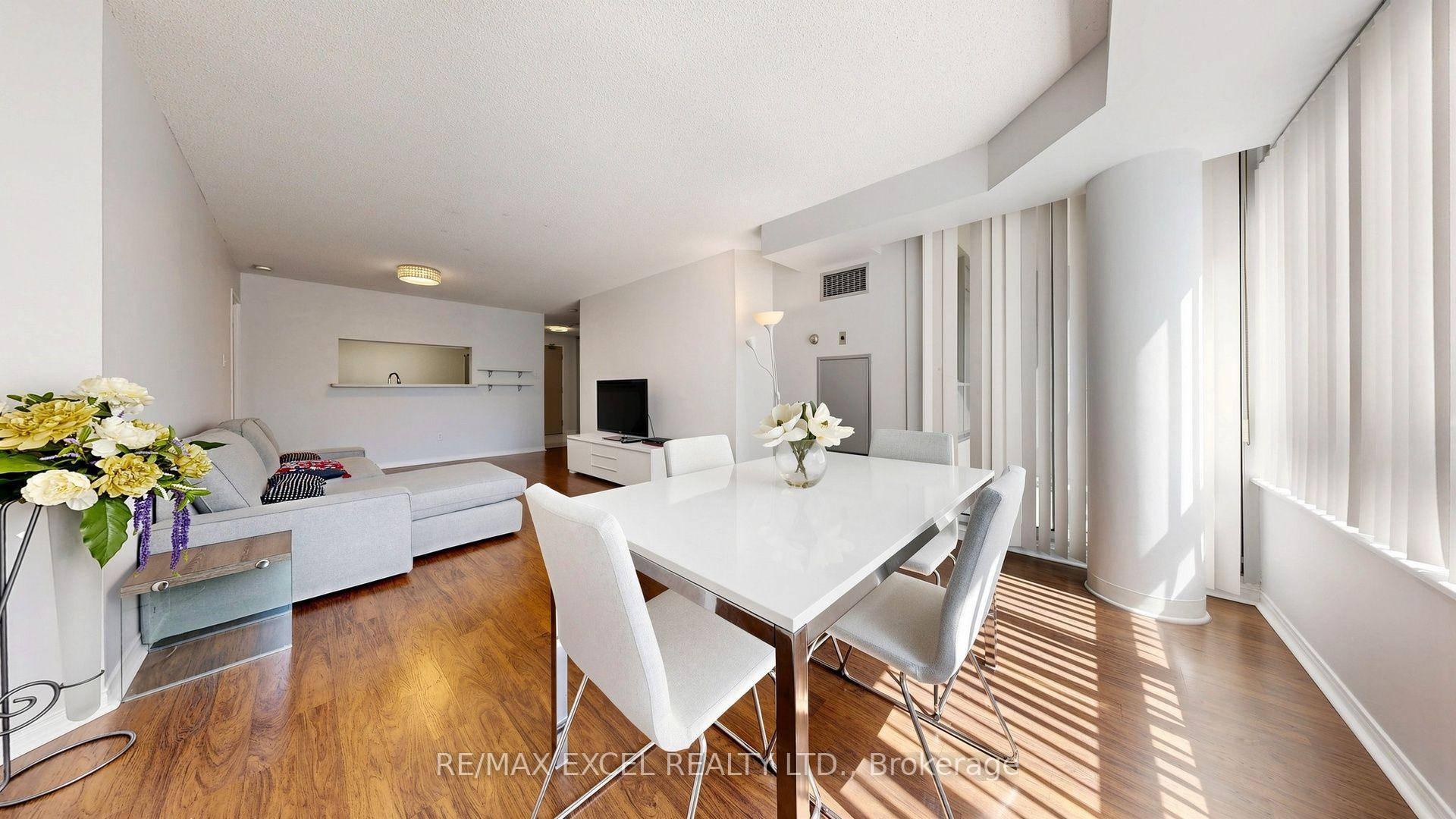 Photo 16 of Unit 718, 11 Townsgate Drive, Vaughan, Crestwood-Springfarm-Yorkhill — HOMEH