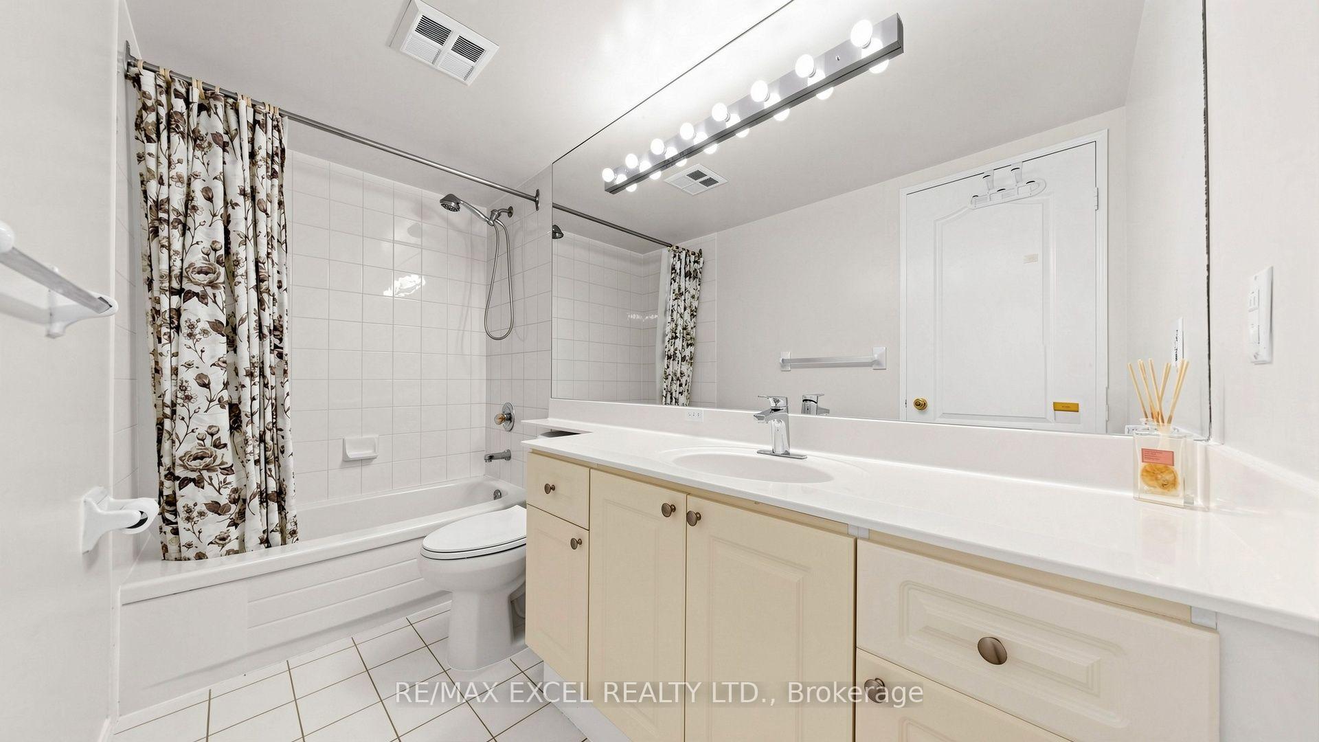 Photo 23 of Unit 718, 11 Townsgate Drive, Vaughan, Crestwood-Springfarm-Yorkhill — HOMEH