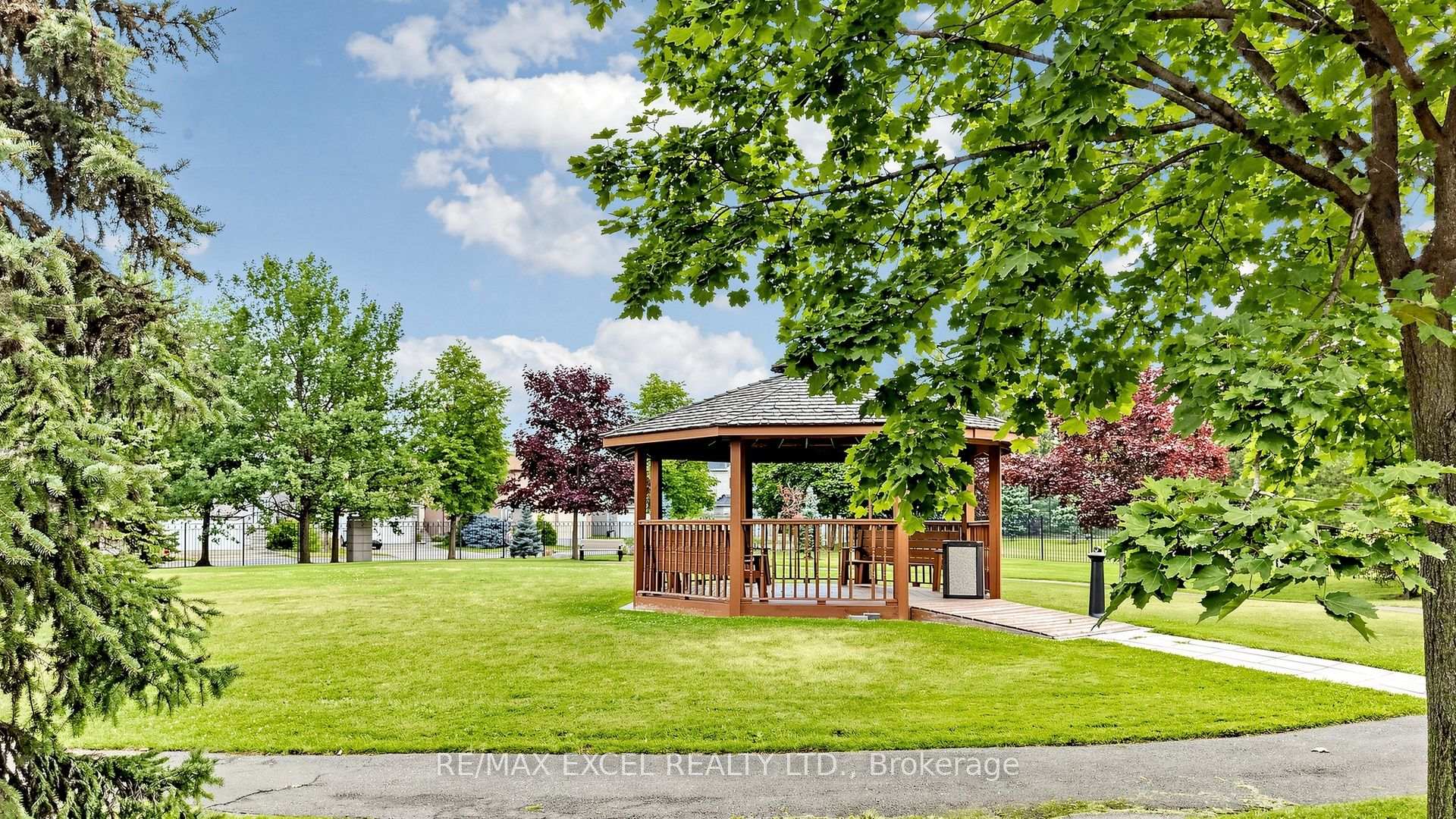 Photo 37 of Unit 718, 11 Townsgate Drive, Vaughan, Crestwood-Springfarm-Yorkhill — HOMEH