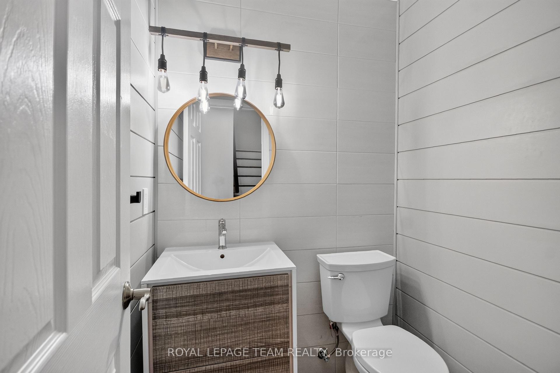 Photo 5 of Unit 9, 18 Chisholm Court, Ottawa, Kanata - Beaverbrook — HOMEH