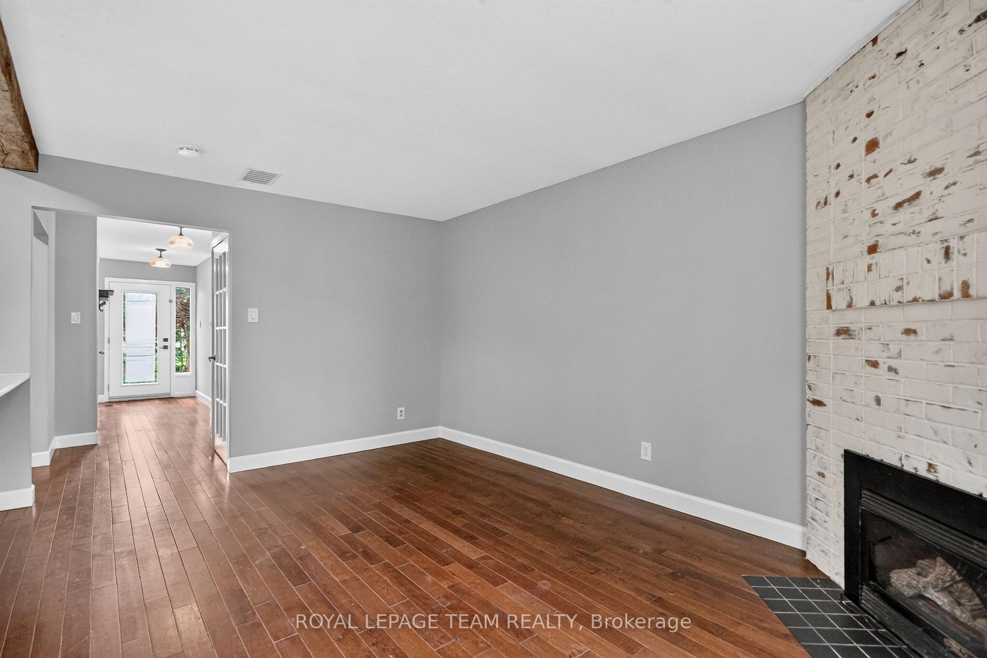 Photo 8 of Unit 9, 18 Chisholm Court, Ottawa, Kanata - Beaverbrook — HOMEH