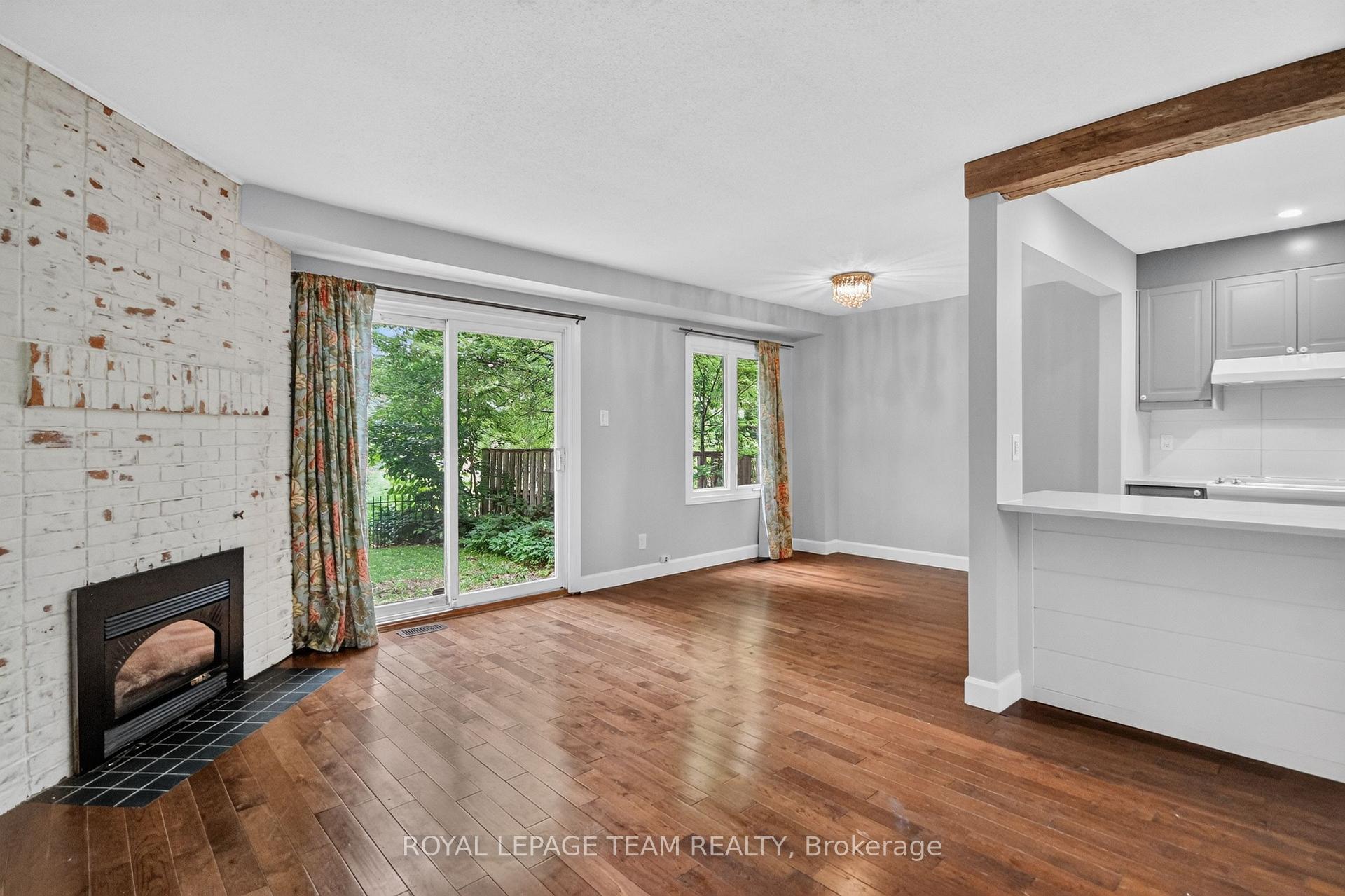 Photo 10 of Unit 9, 18 Chisholm Court, Ottawa, Kanata - Beaverbrook — HOMEH