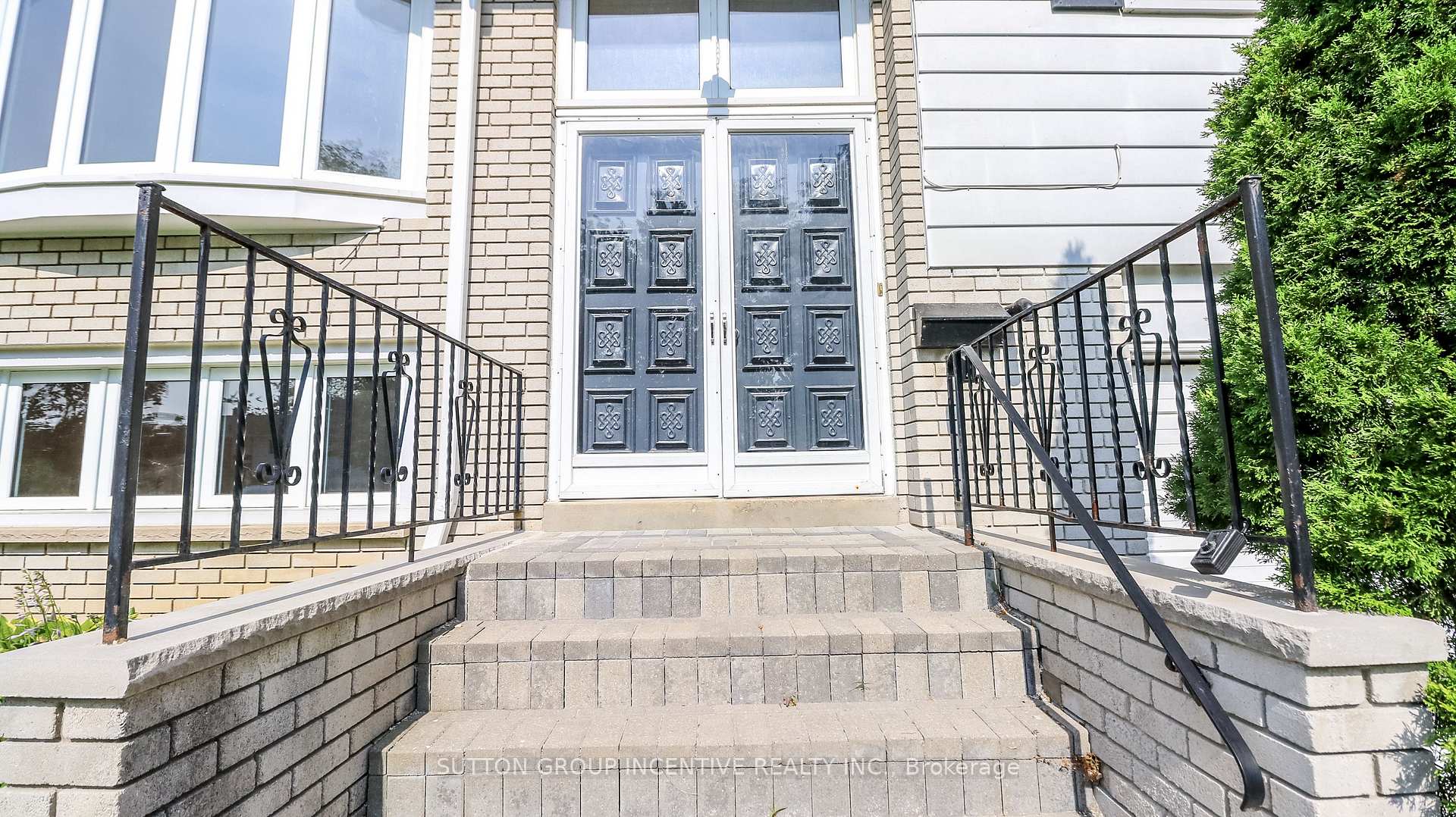 Photo 5 of 16 Varden Crescent, Barrie, Codrington — HOMEH