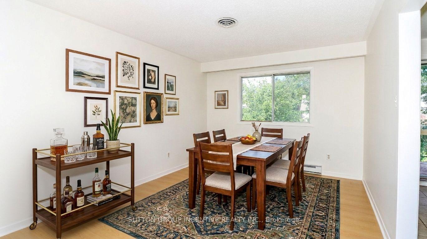 Photo 6 of 16 Varden Crescent, Barrie, Codrington — HOMEH