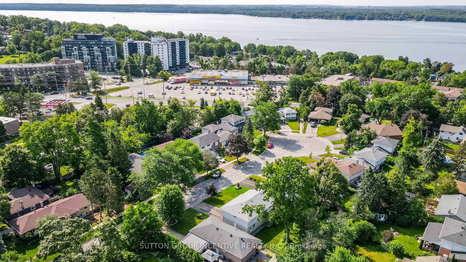 Photo 18 of 16 Varden Crescent, Barrie, Codrington — HOMEH